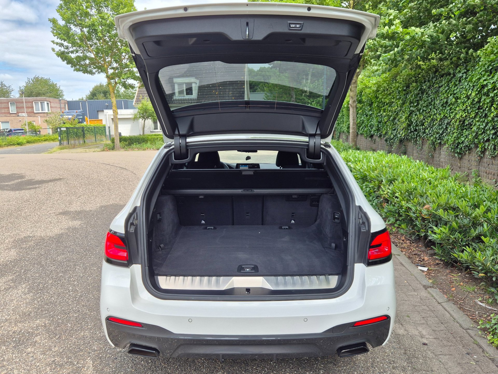 Foto van BMW 530e