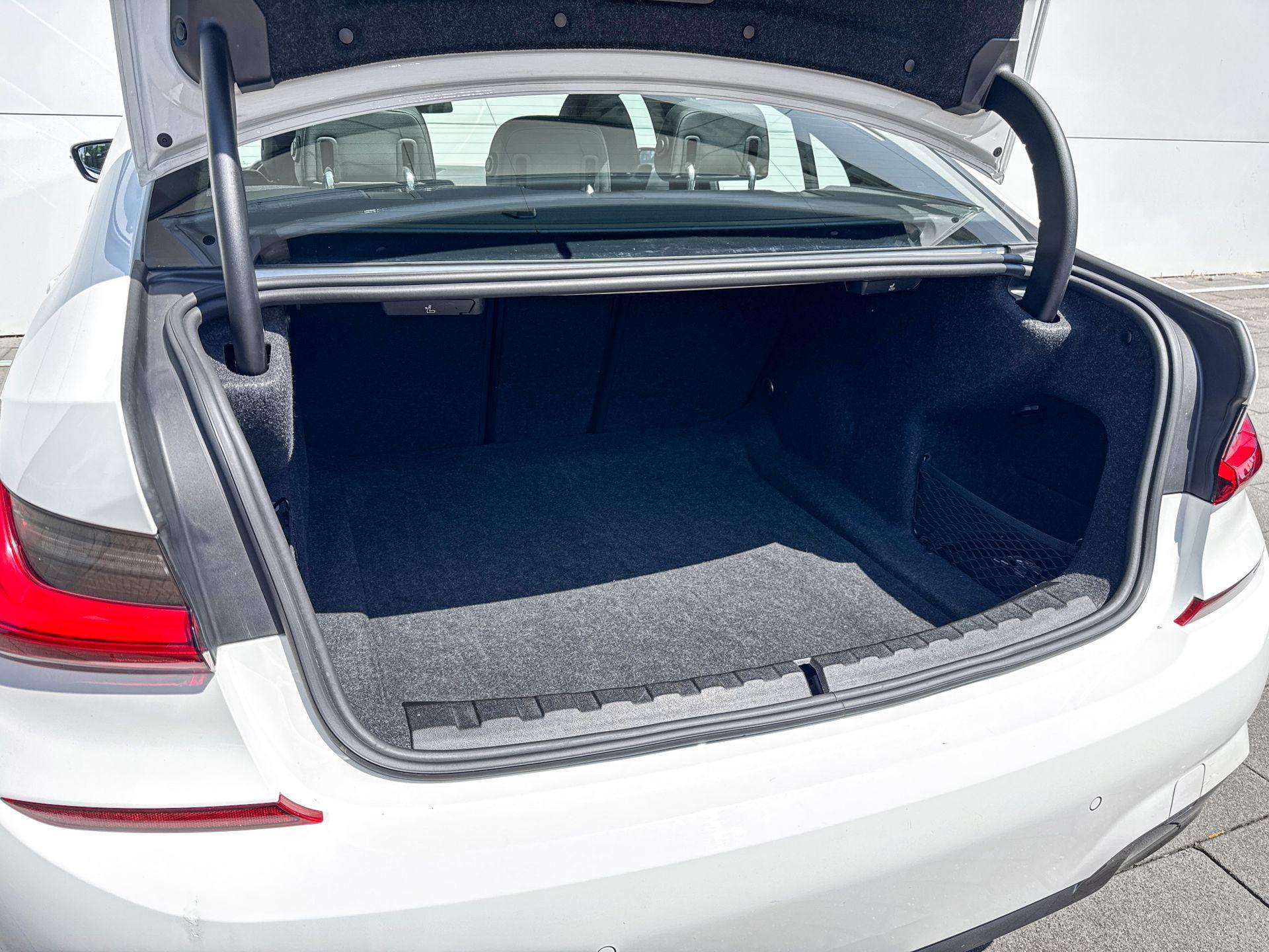 Foto van BMW 318i