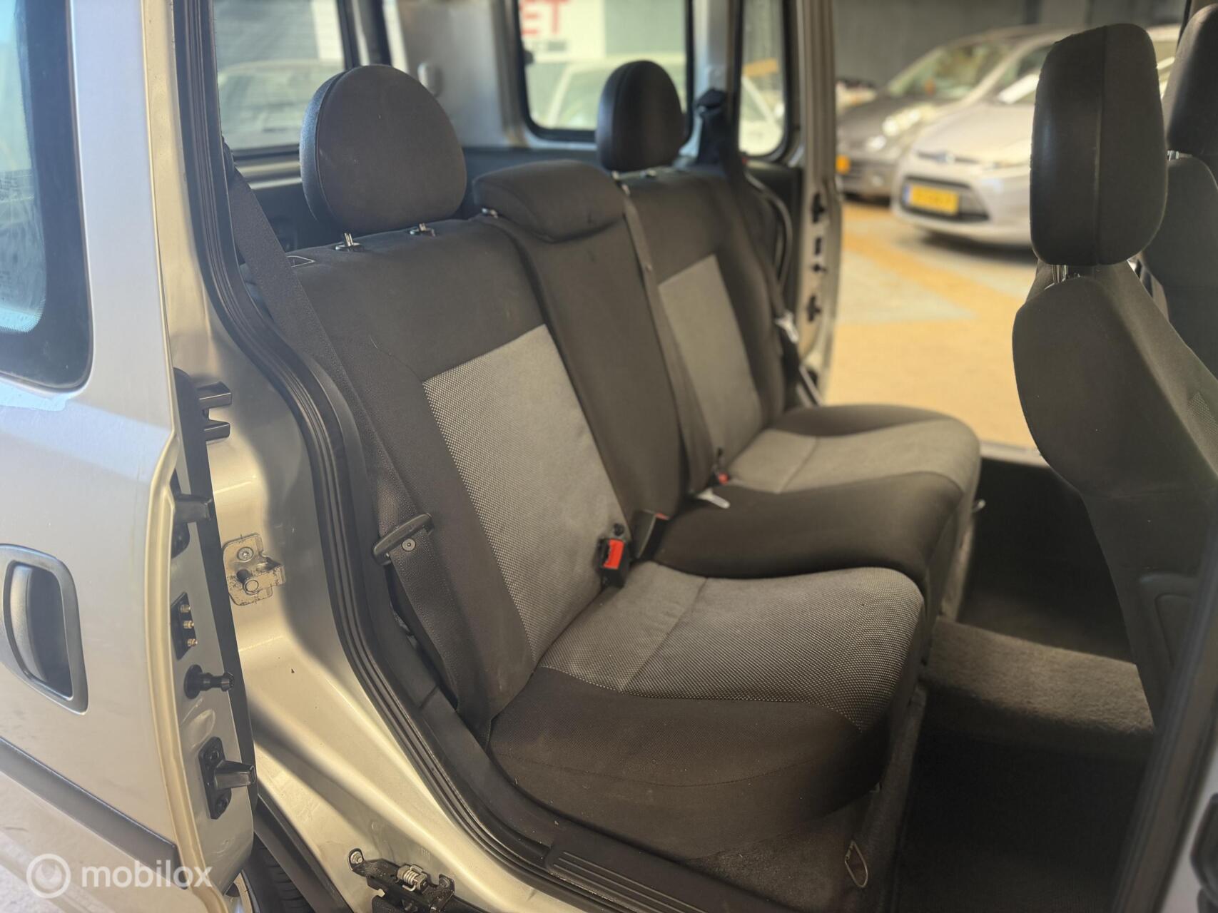 Foto van Opel Combo-c