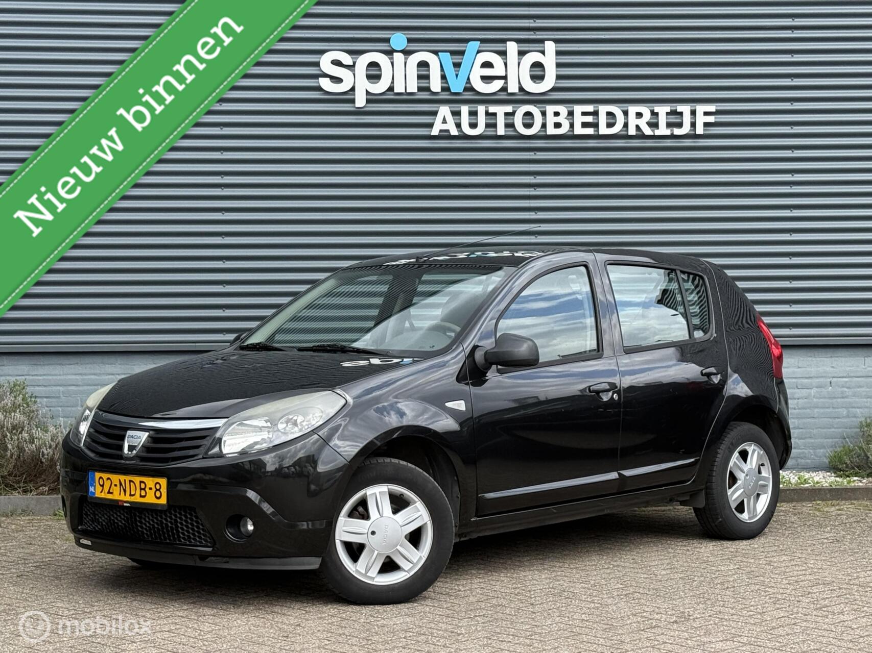 Dacia Sandero 1.2 Blackline - Airco - Nap - Elektrische ramen - 2010 - voorkant