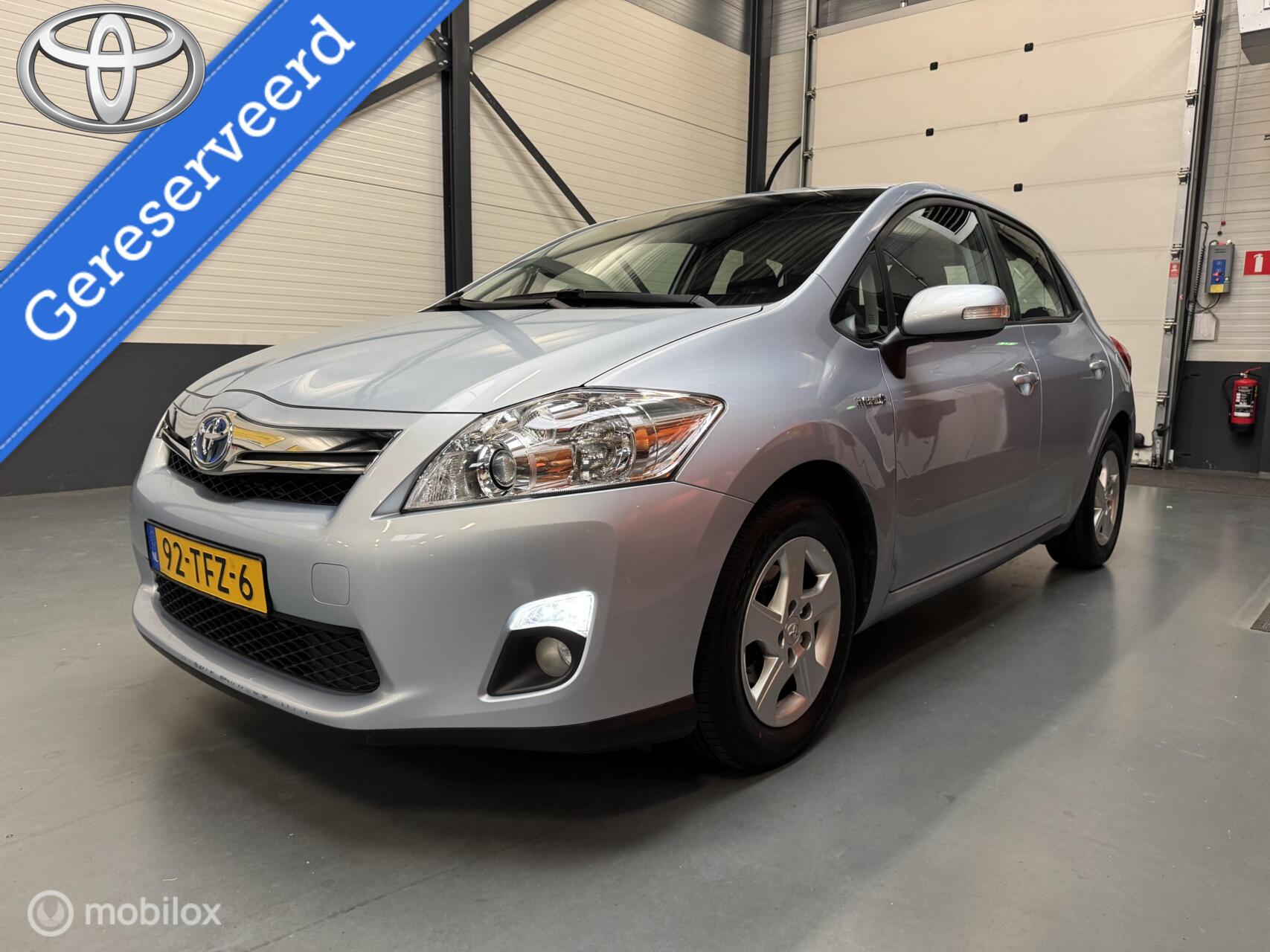 Toyota Toyota Auris 1.8 Full Hybrid Aspiration Navi|Cruise|Trekhaak 2012 - voorkant