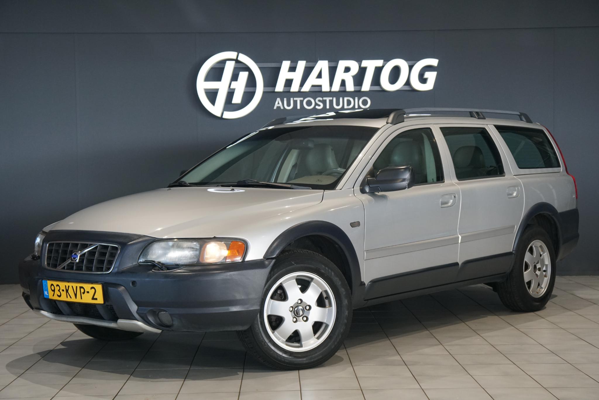Volvo XC 70 2.5 T 2004 - voorkant