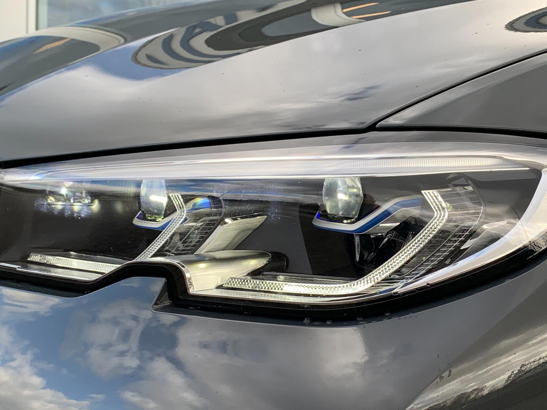 Foto van BMW 320i