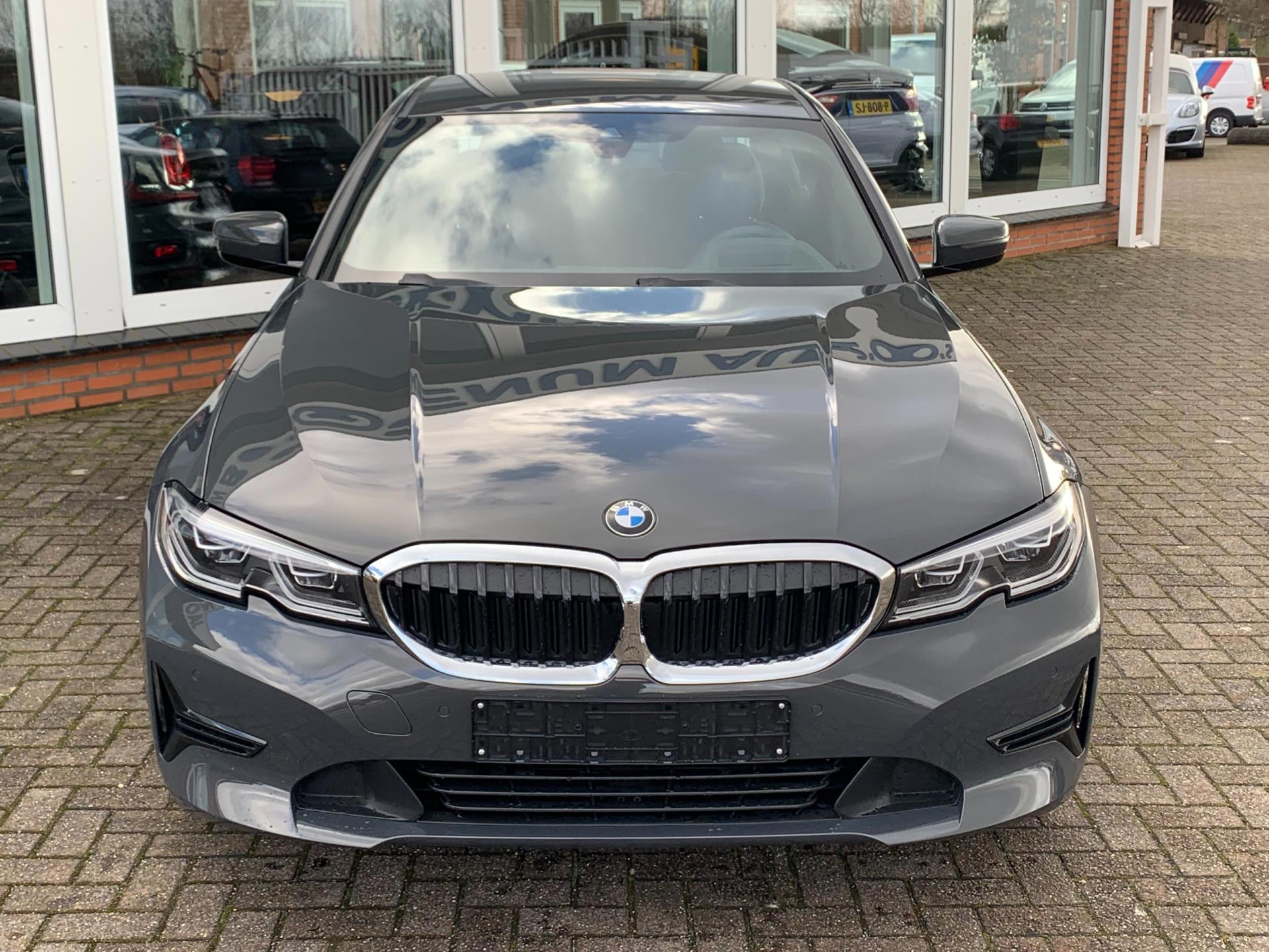 Foto van BMW 320i