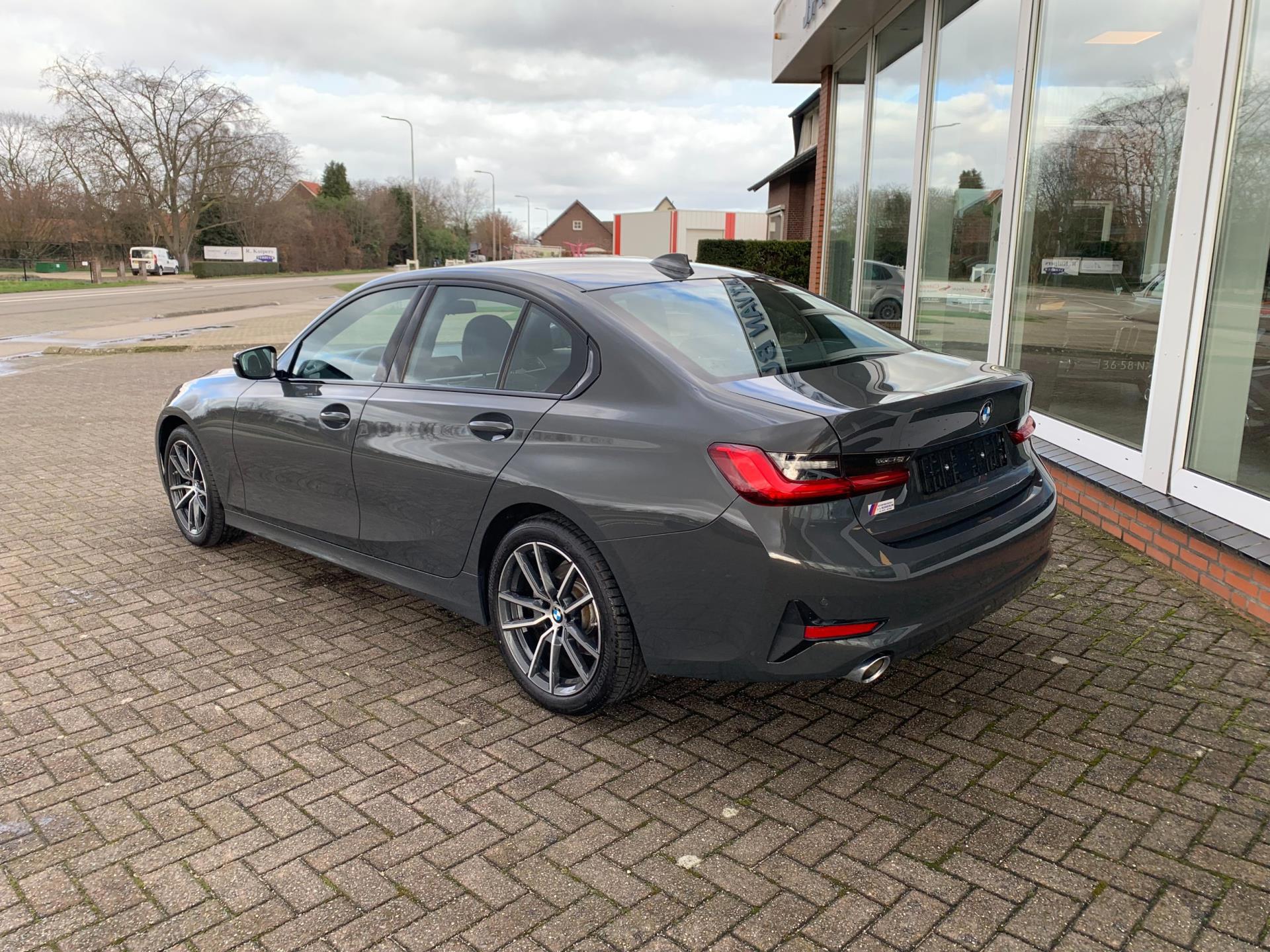 Foto van BMW 320i