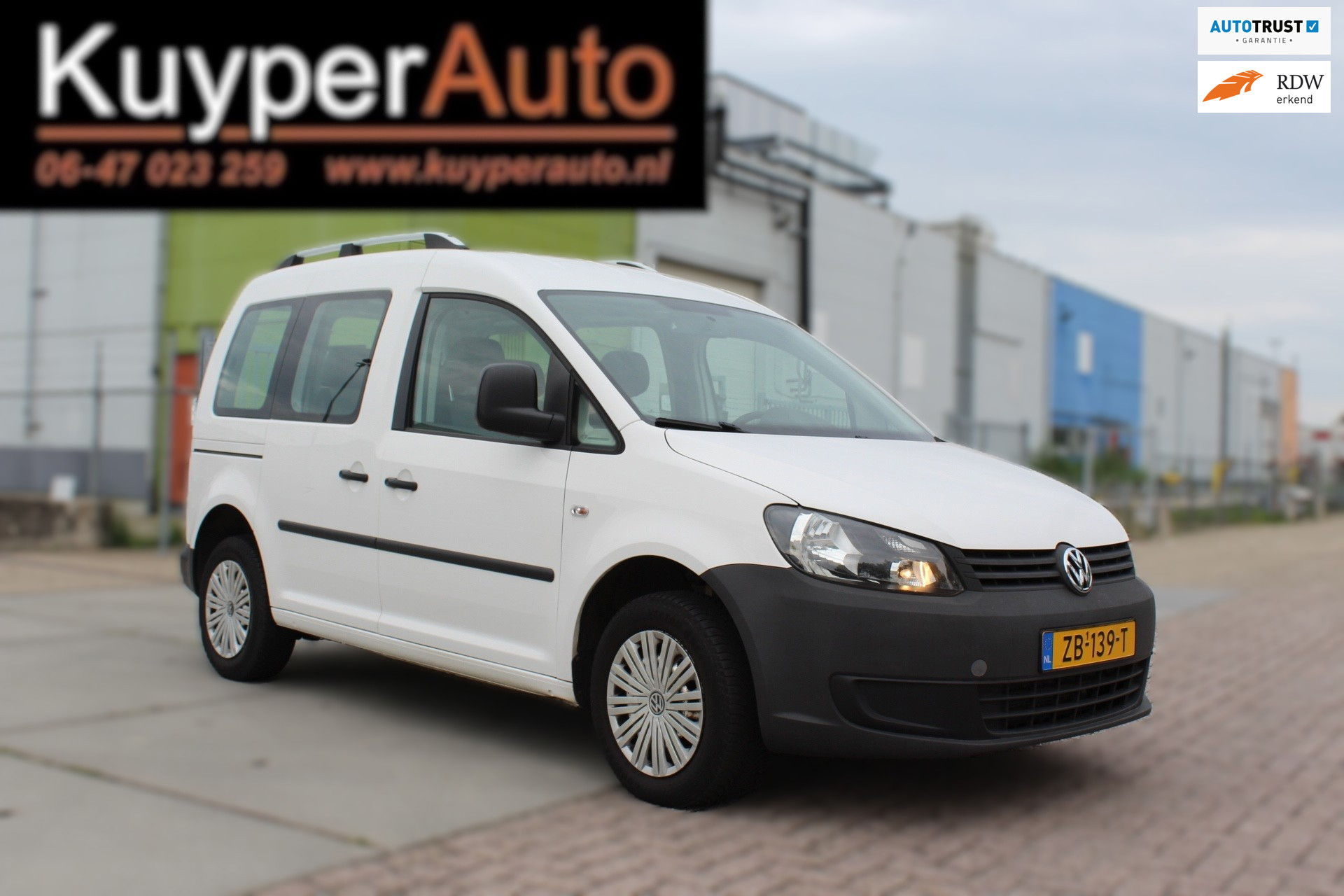 Volkswagen Caddy 1.2 TSI Trendline 5 PERSOONS BENZINE TREKHAAK AIRCO 2014 - voorkant