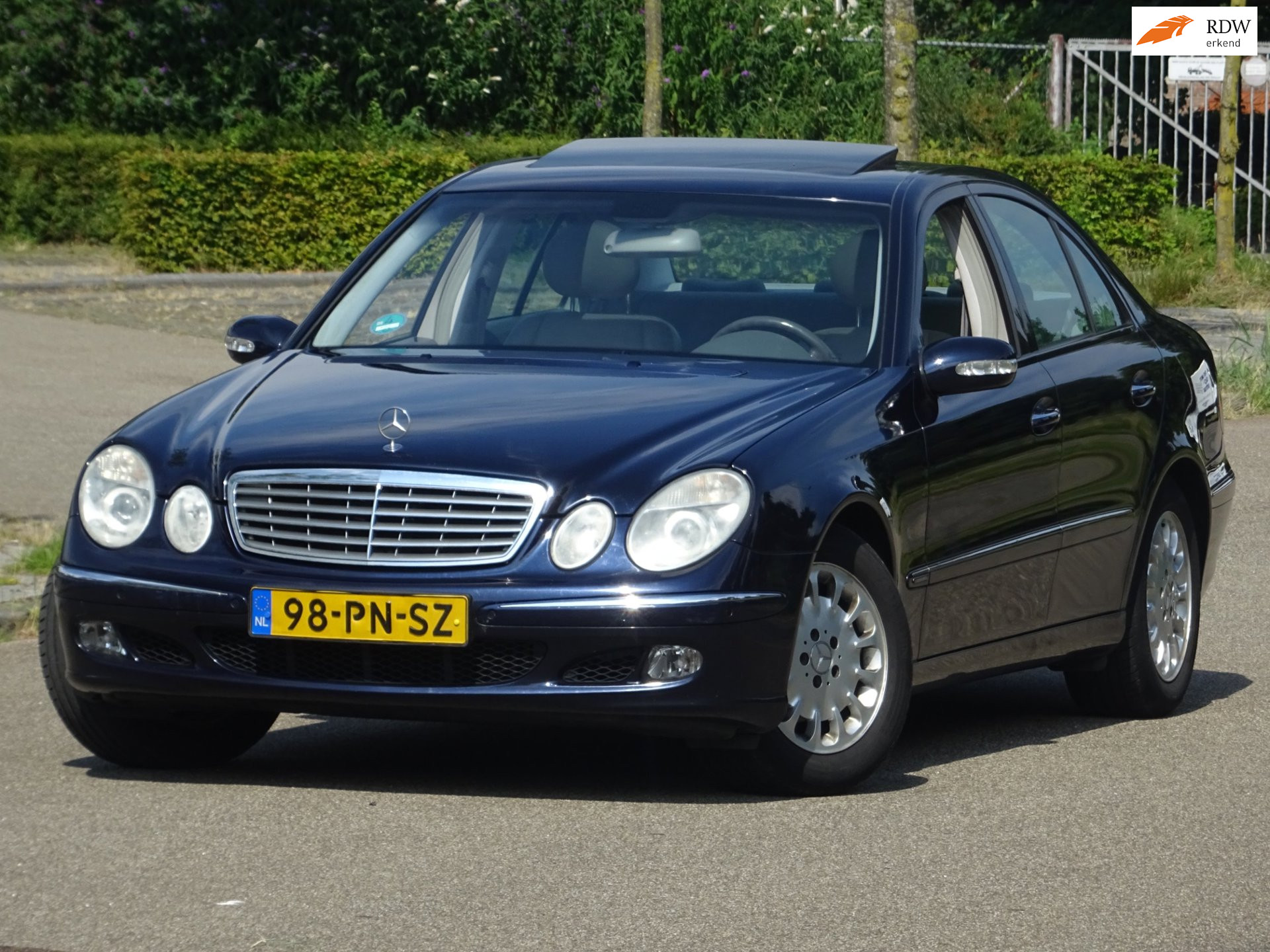 Mercedes-Benz E 320 TCAAA511 2004 - voorkant