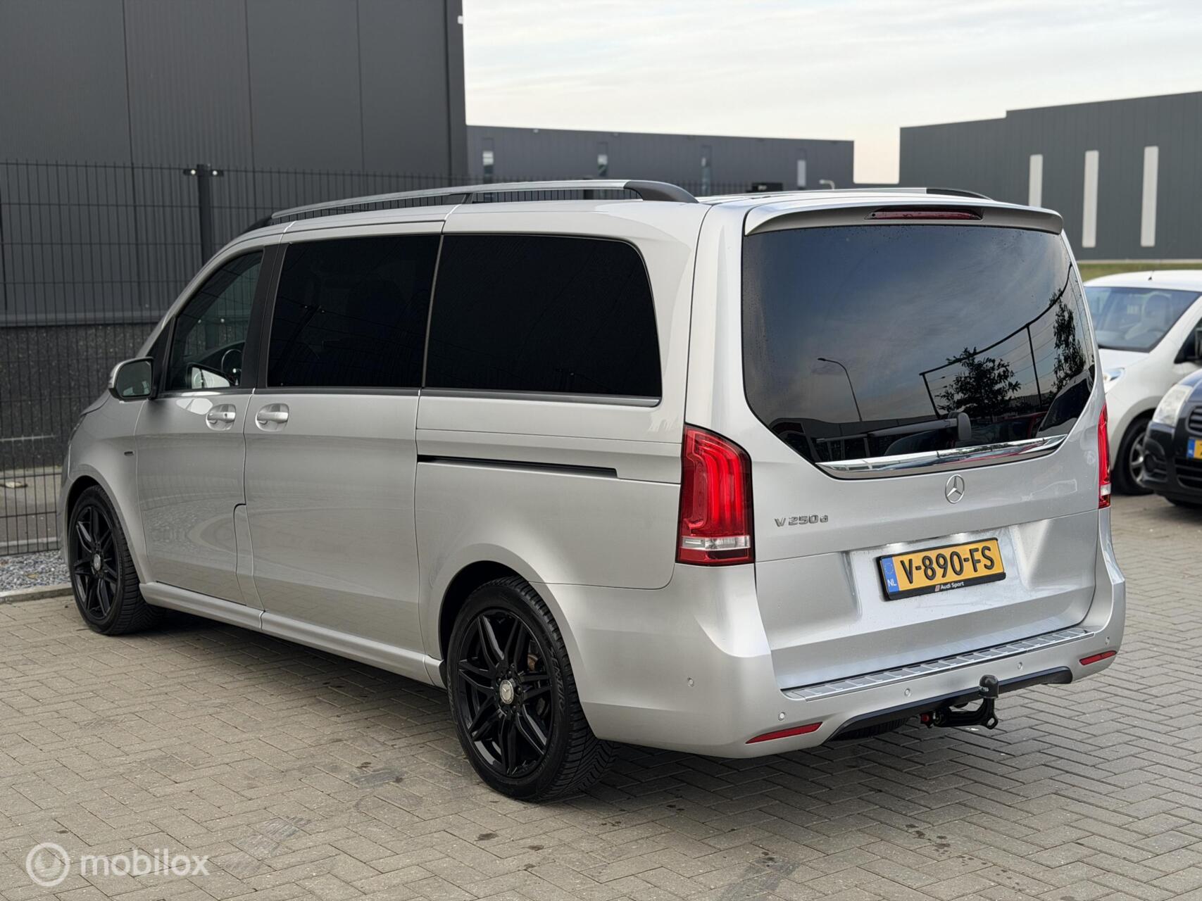 Foto van Mercedes-Benz V-klasse