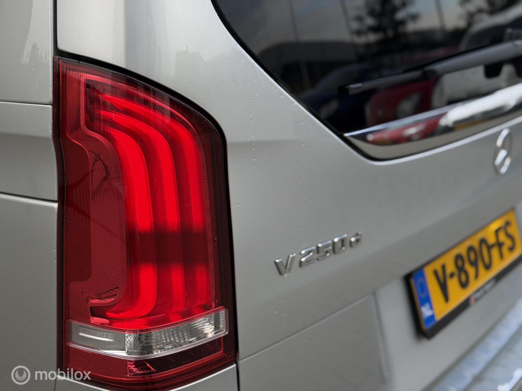Foto van Mercedes-Benz V-klasse