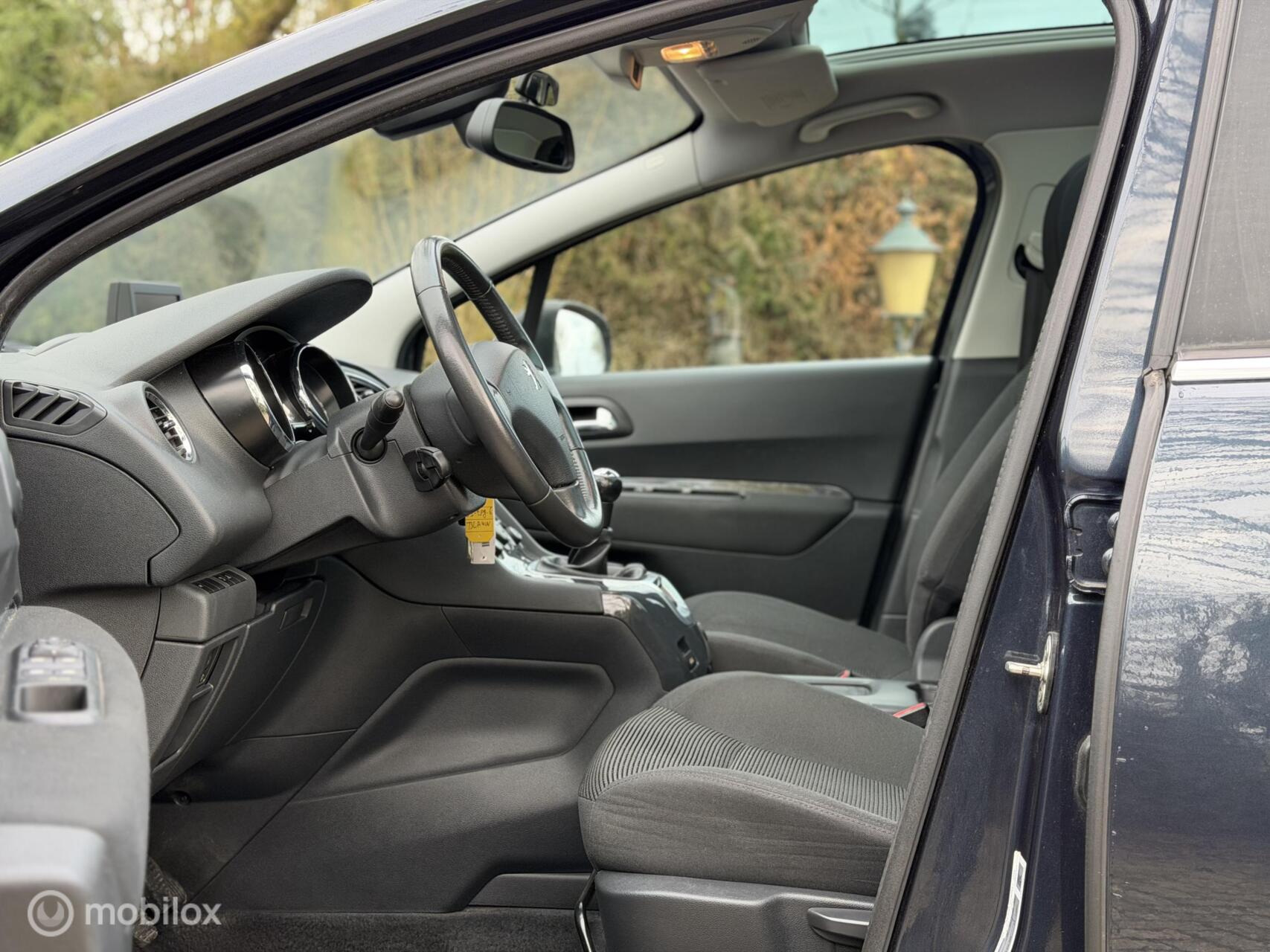 Foto van Peugeot 5008