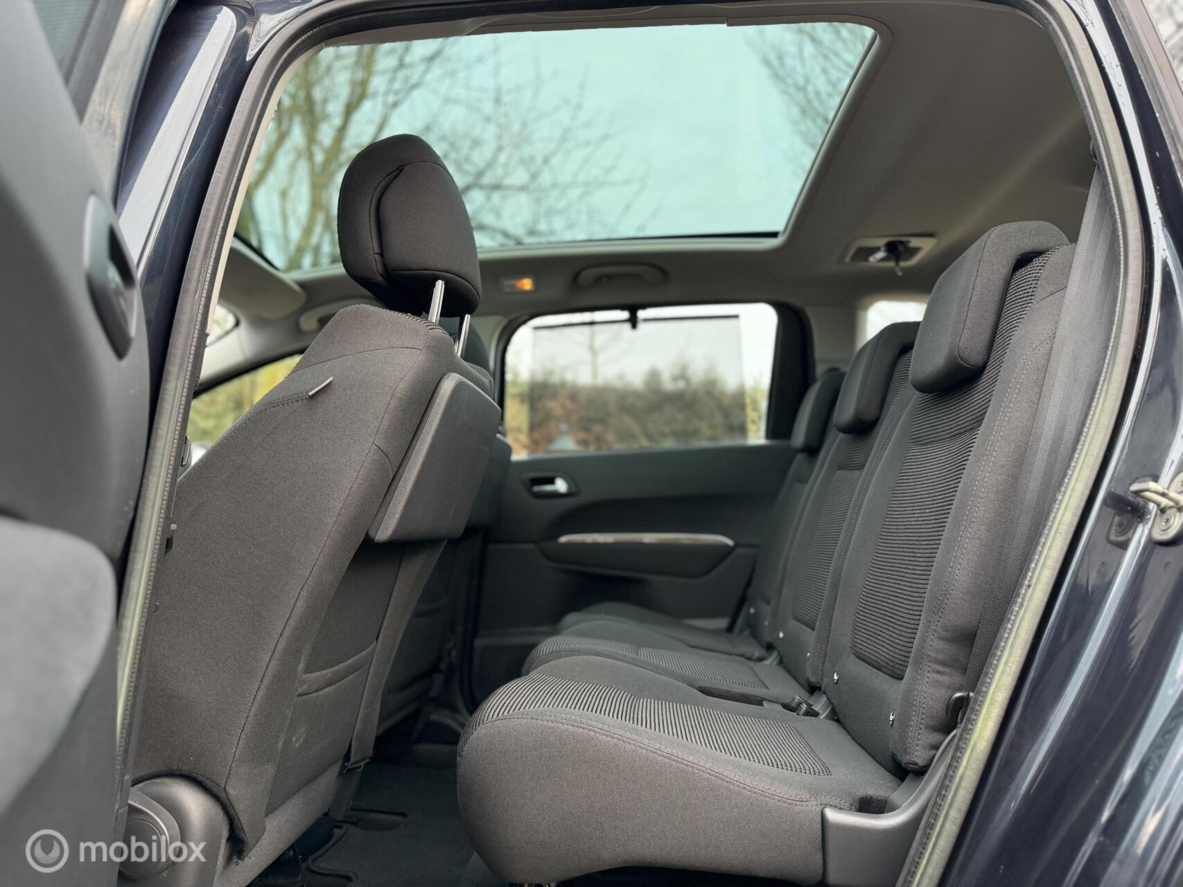 Foto van Peugeot 5008