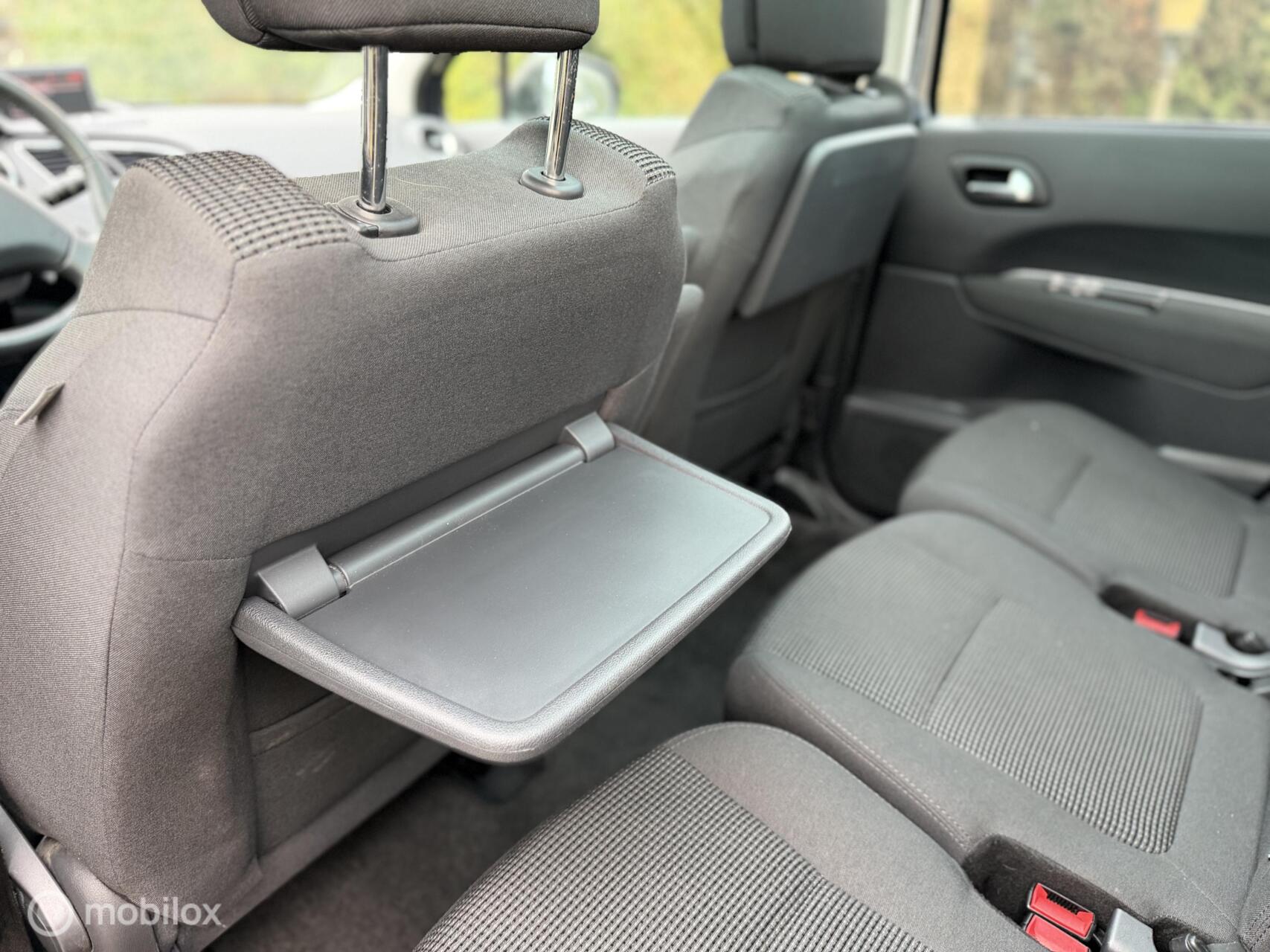 Foto van Peugeot 5008