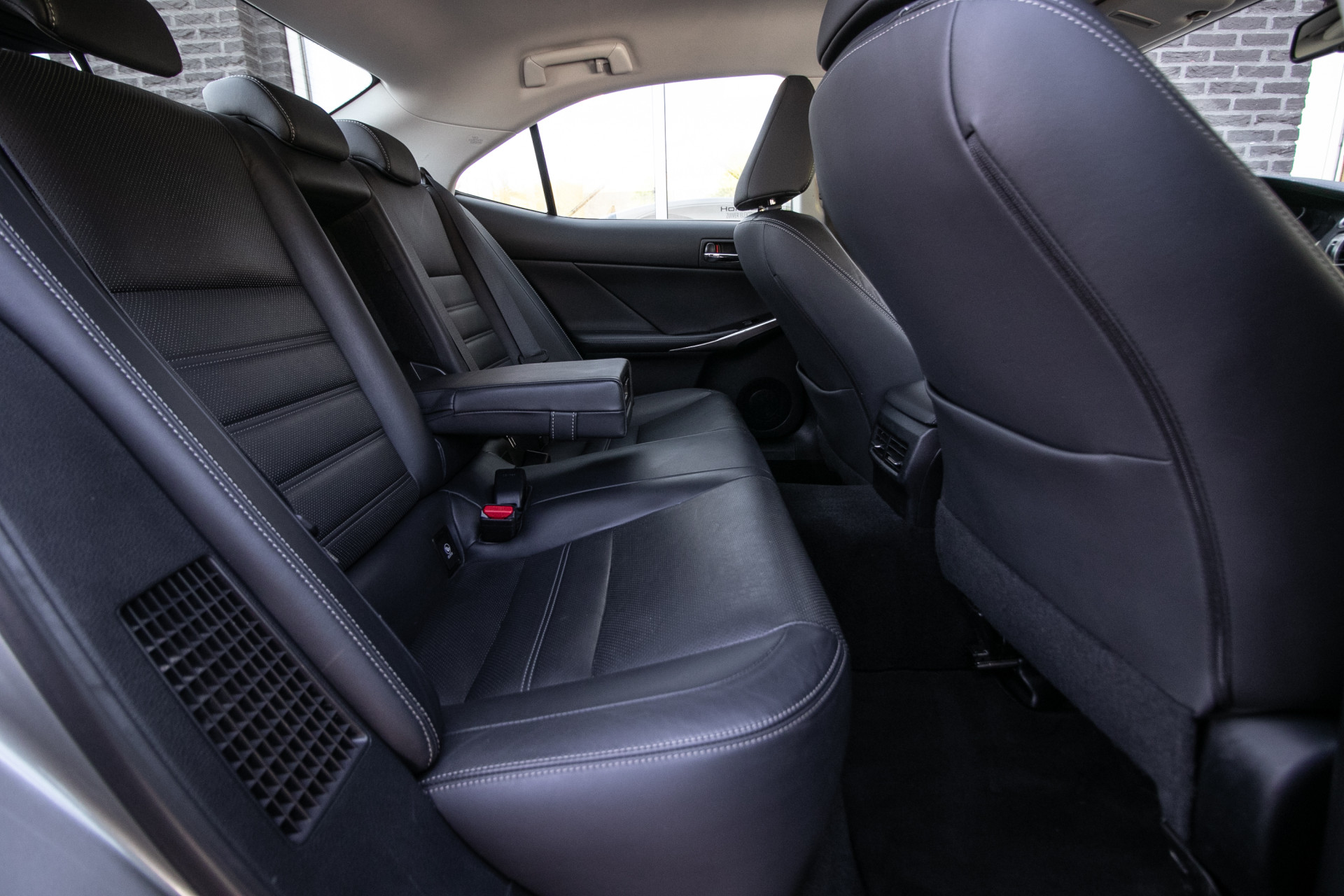 Foto van Lexus Lexus Is300h