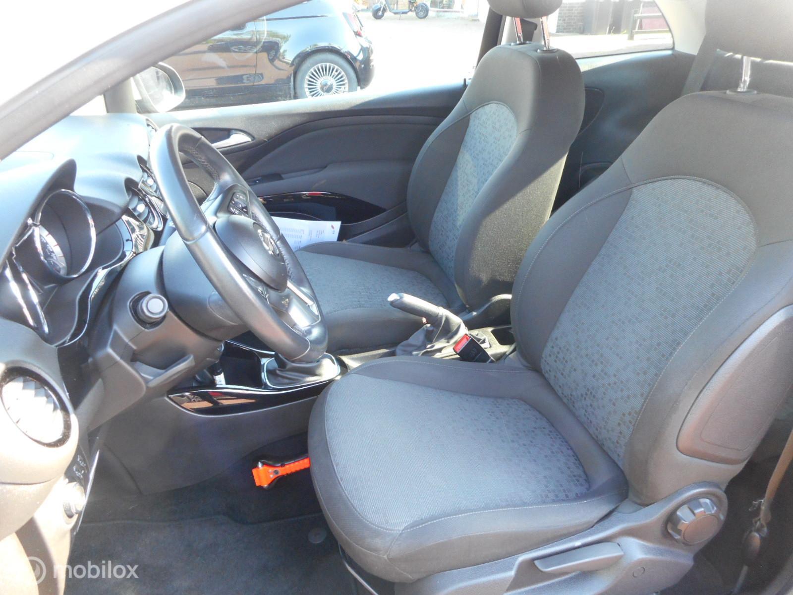 Foto van Opel Adam