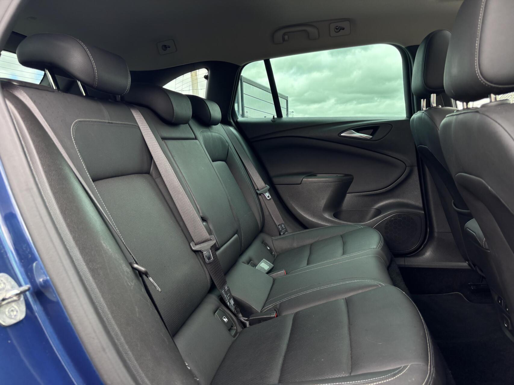 Foto van Opel Astra Sports Tourer