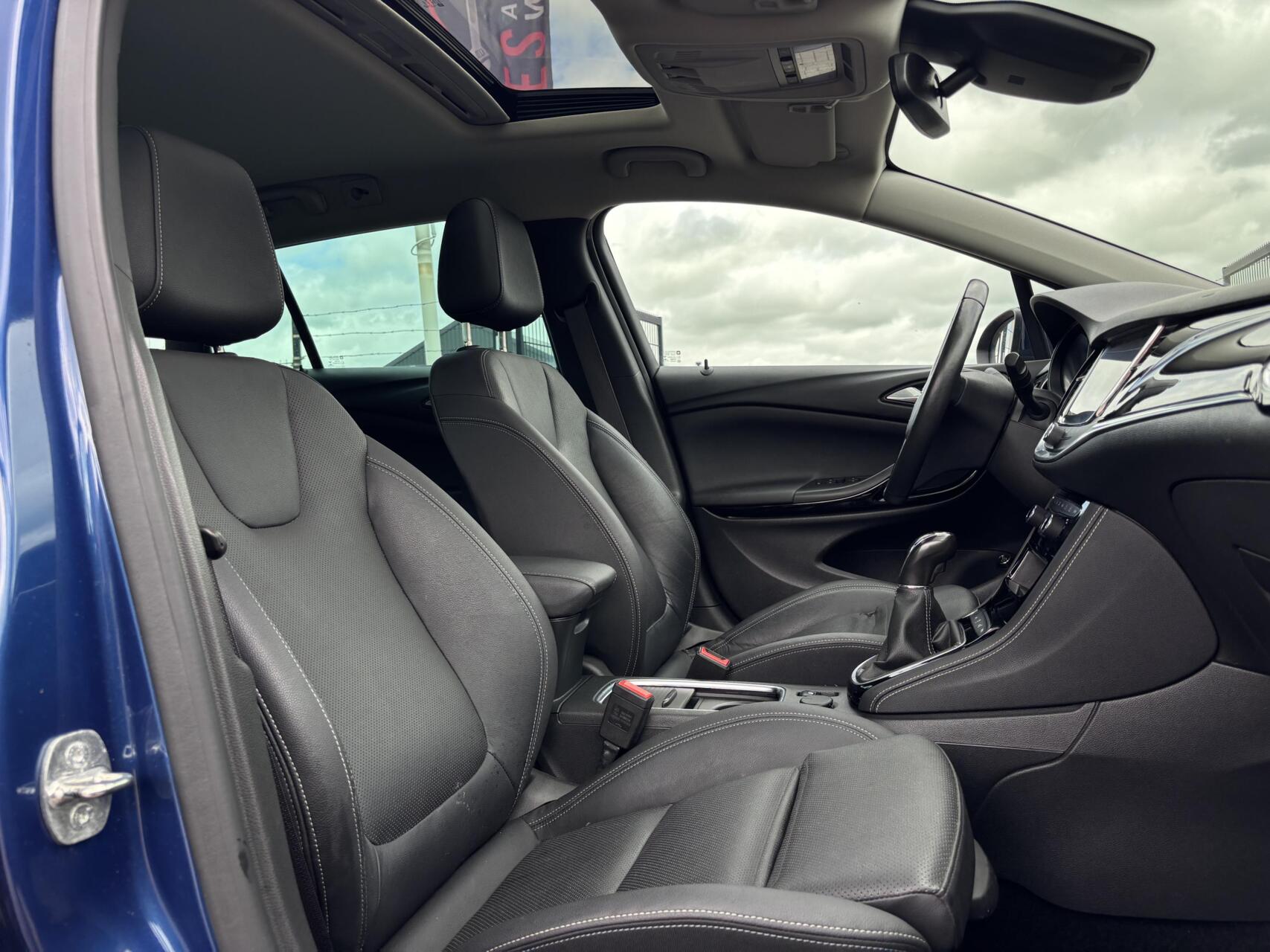 Foto van Opel Astra Sports Tourer