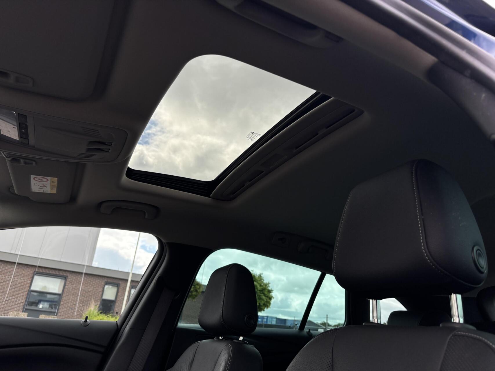 Foto van Opel Astra Sports Tourer