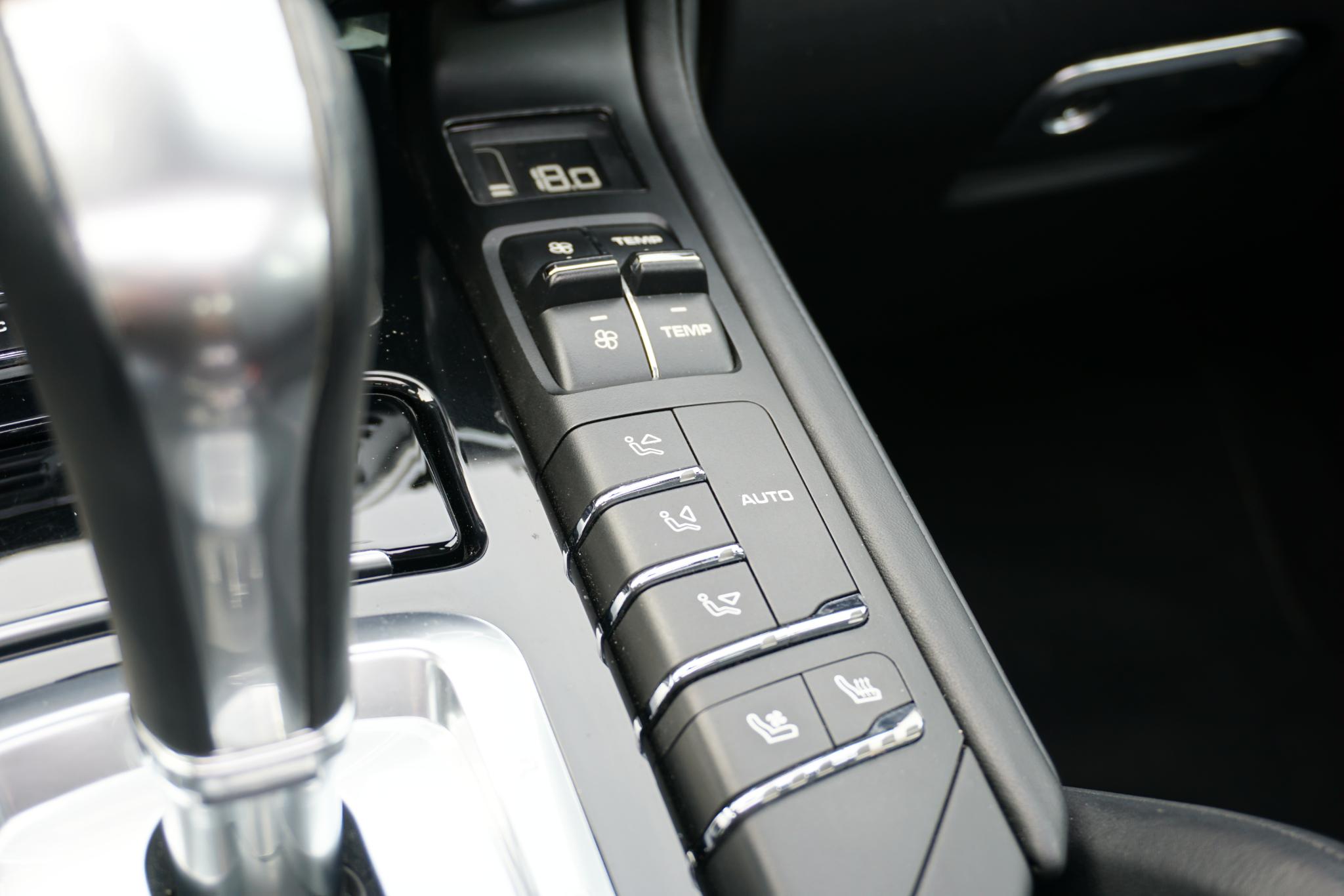 Foto van Porsche Cayenne S