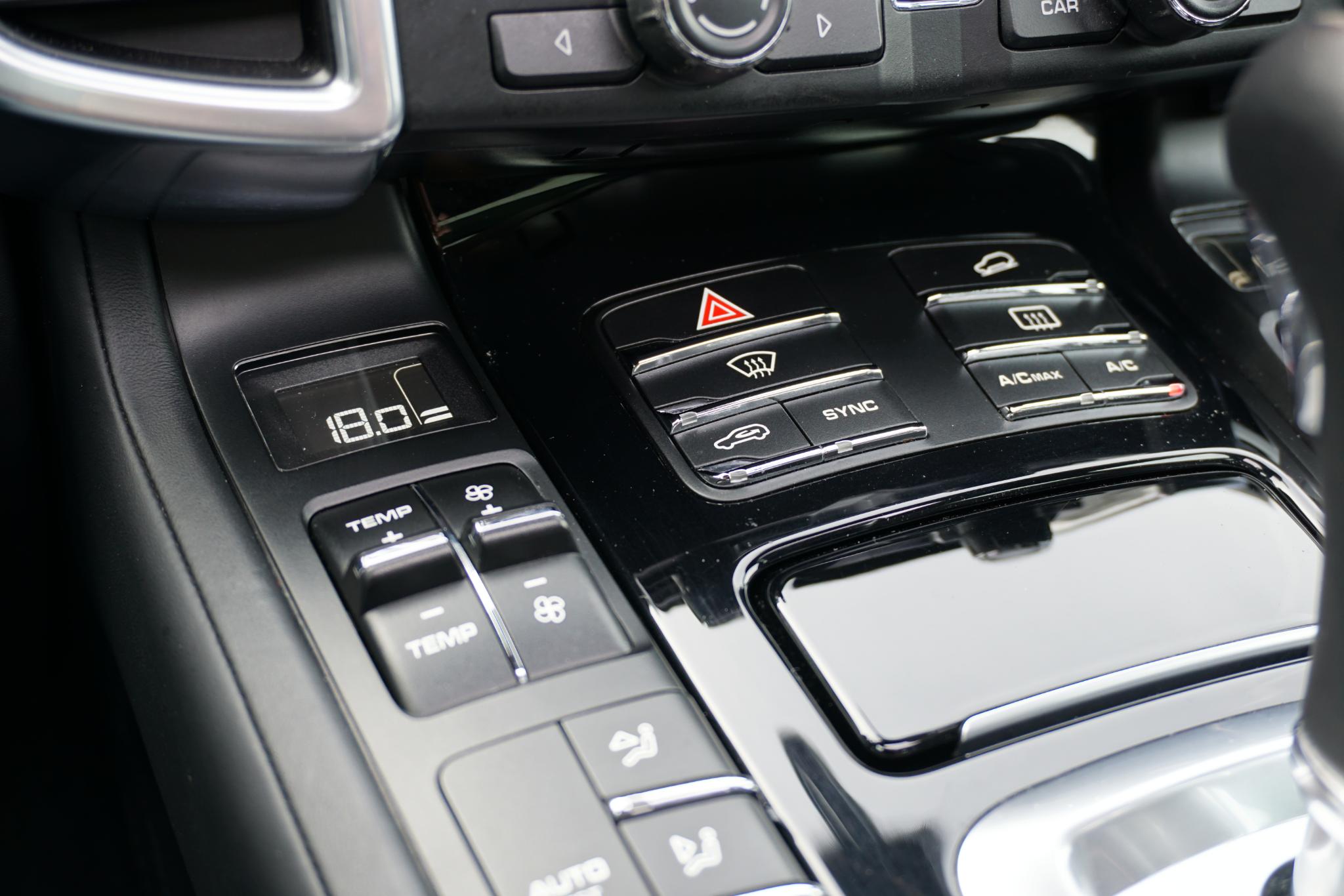 Foto van Porsche Cayenne S