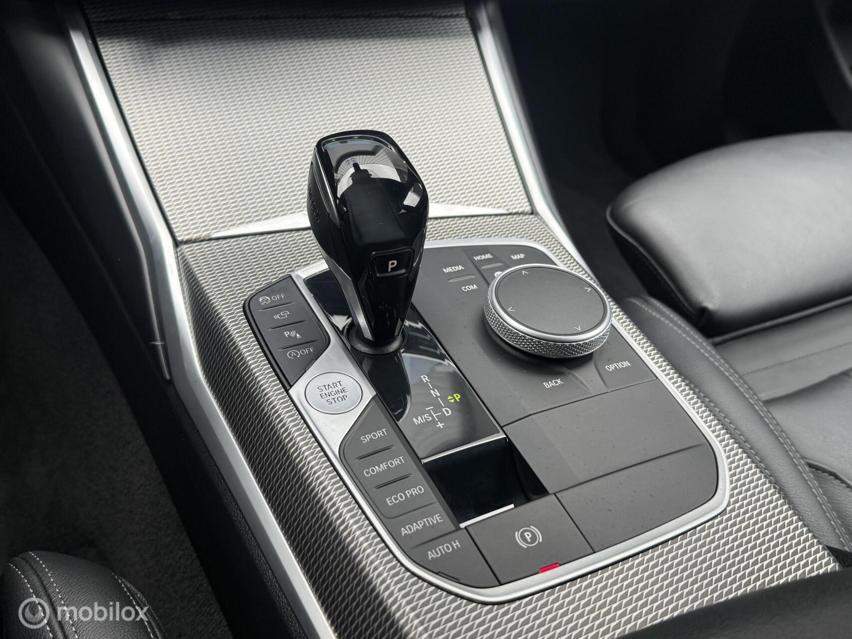 Foto van BMW 330i