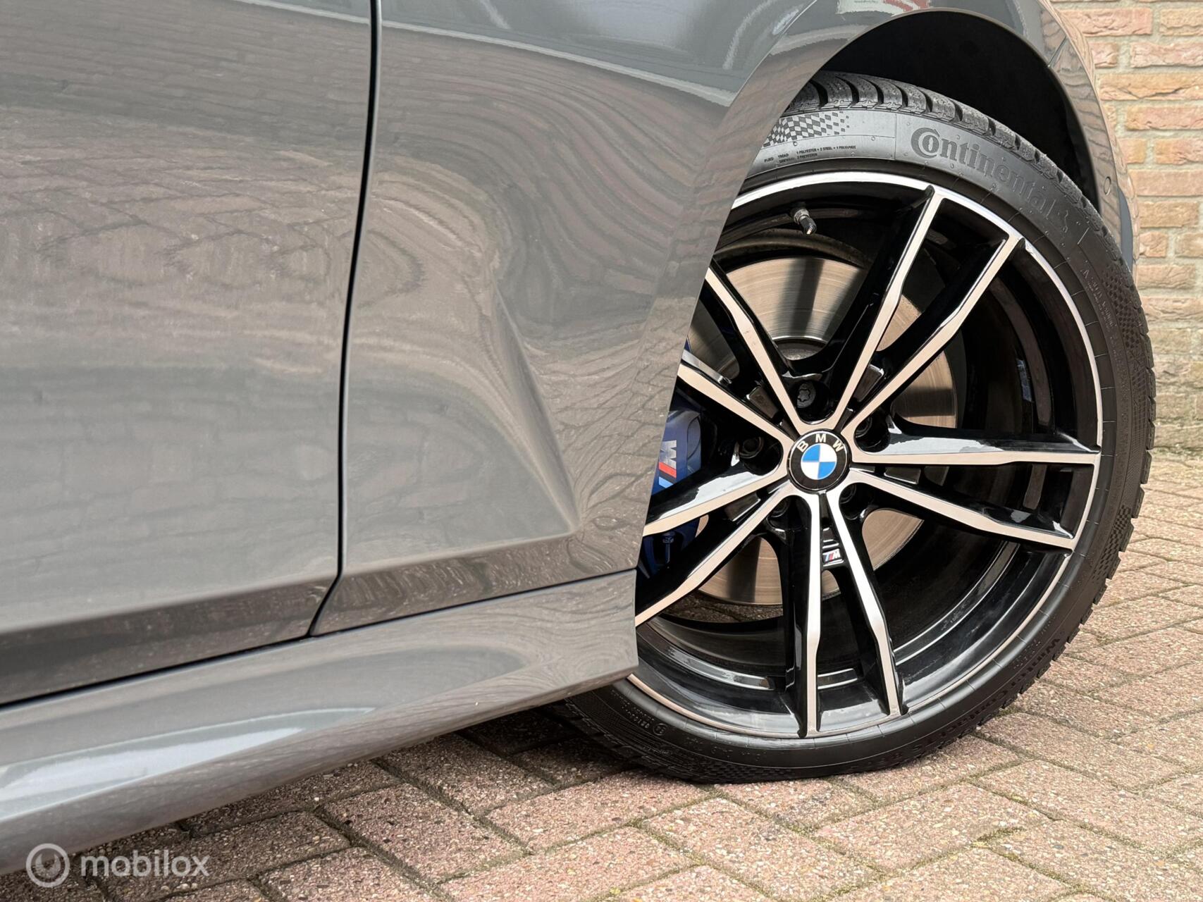 Foto van BMW 330i