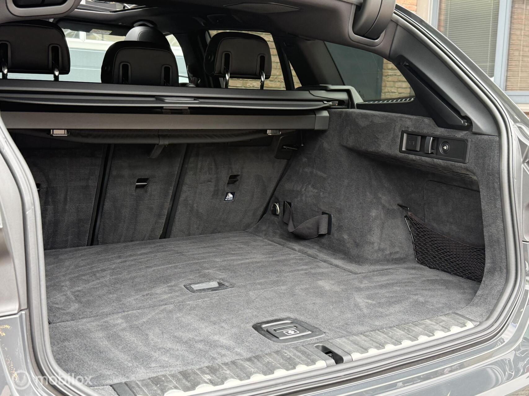 Foto van BMW 330i