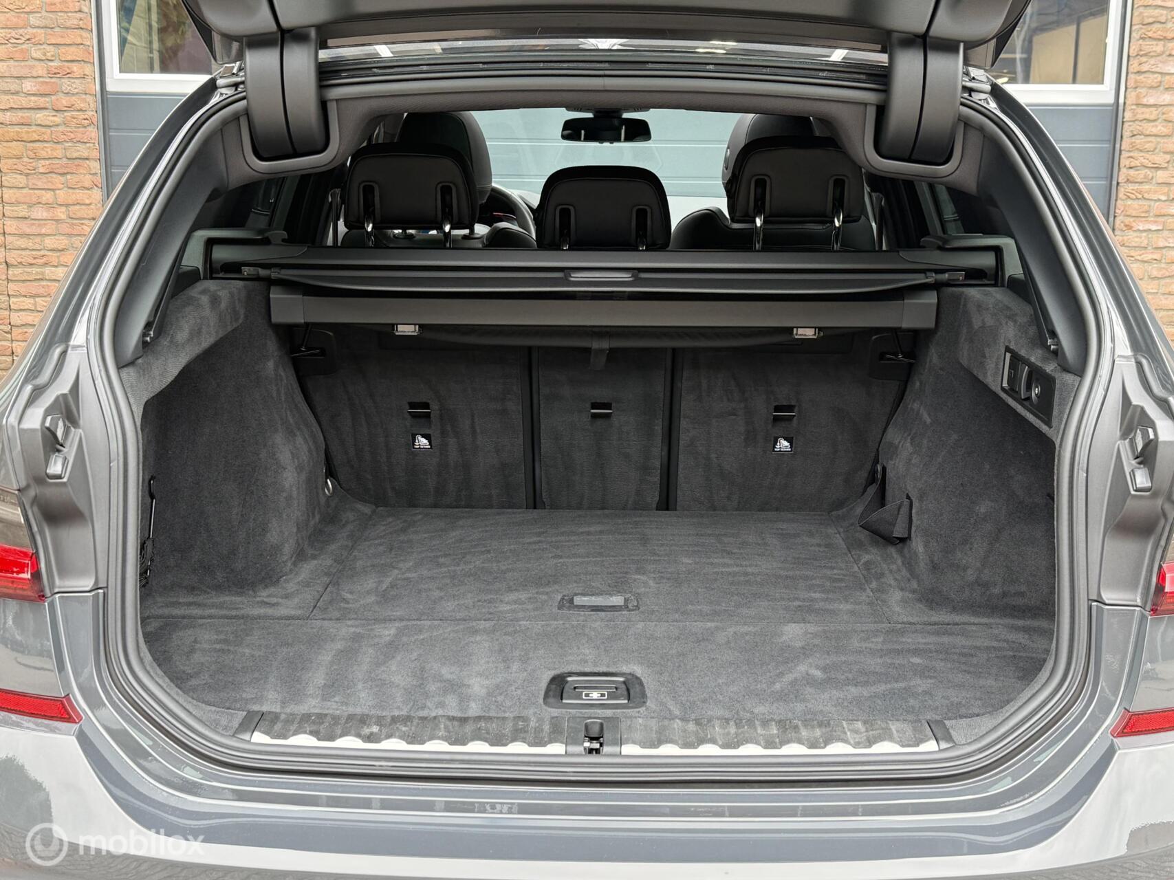 Foto van BMW 330i
