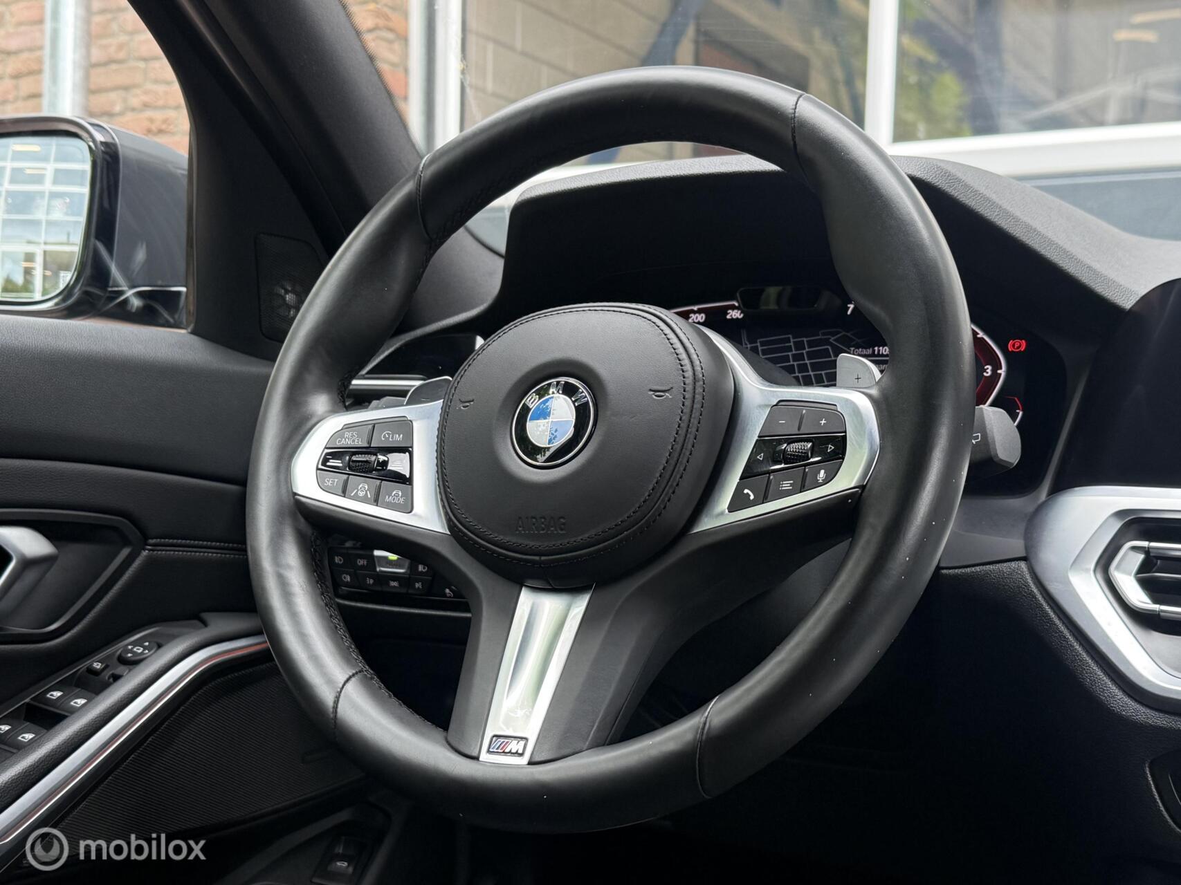 Foto van BMW 330i
