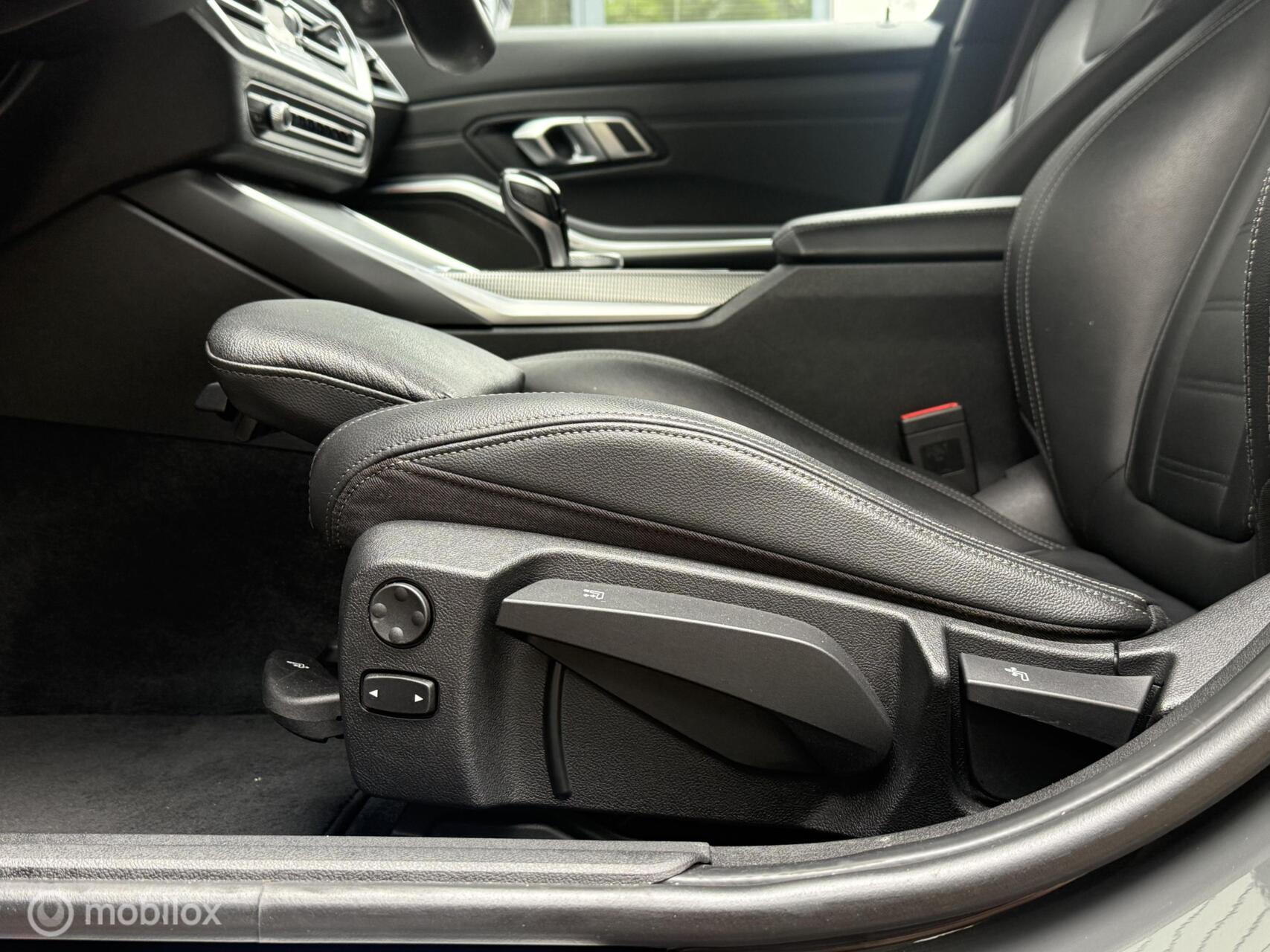Foto van BMW 330i