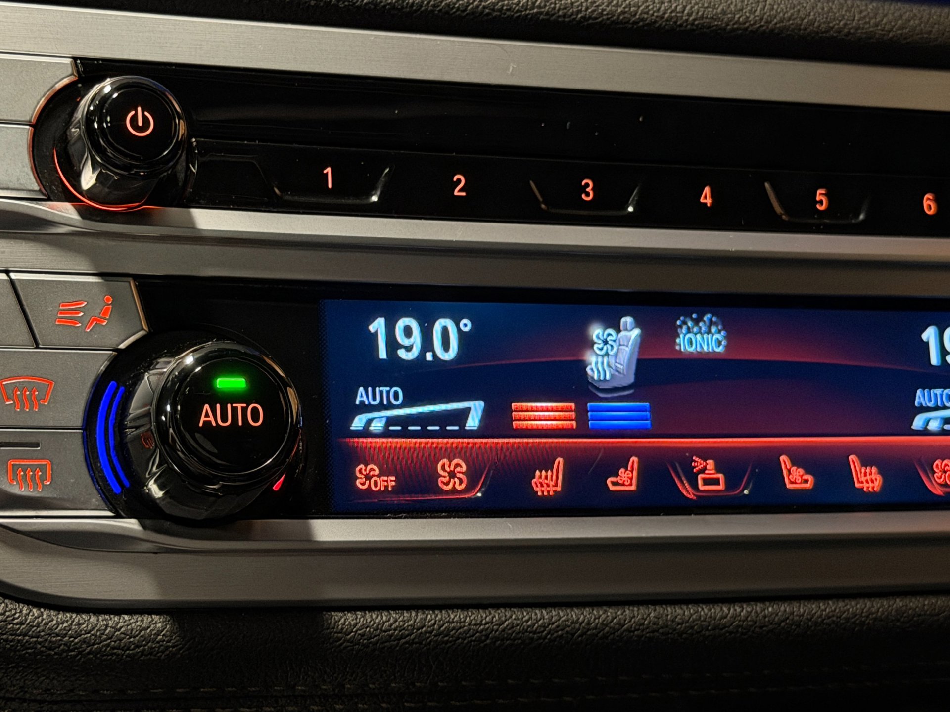 Foto van BMW 745e