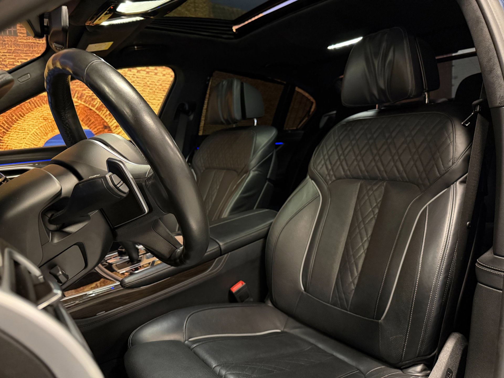 Foto van BMW 745e