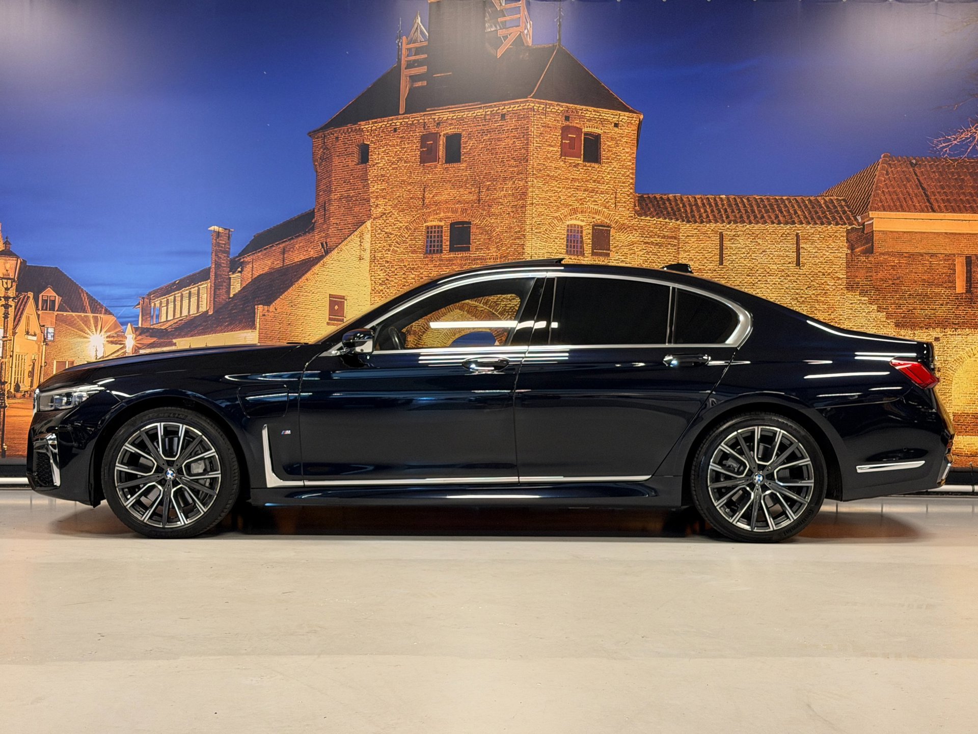 Foto van BMW 745e