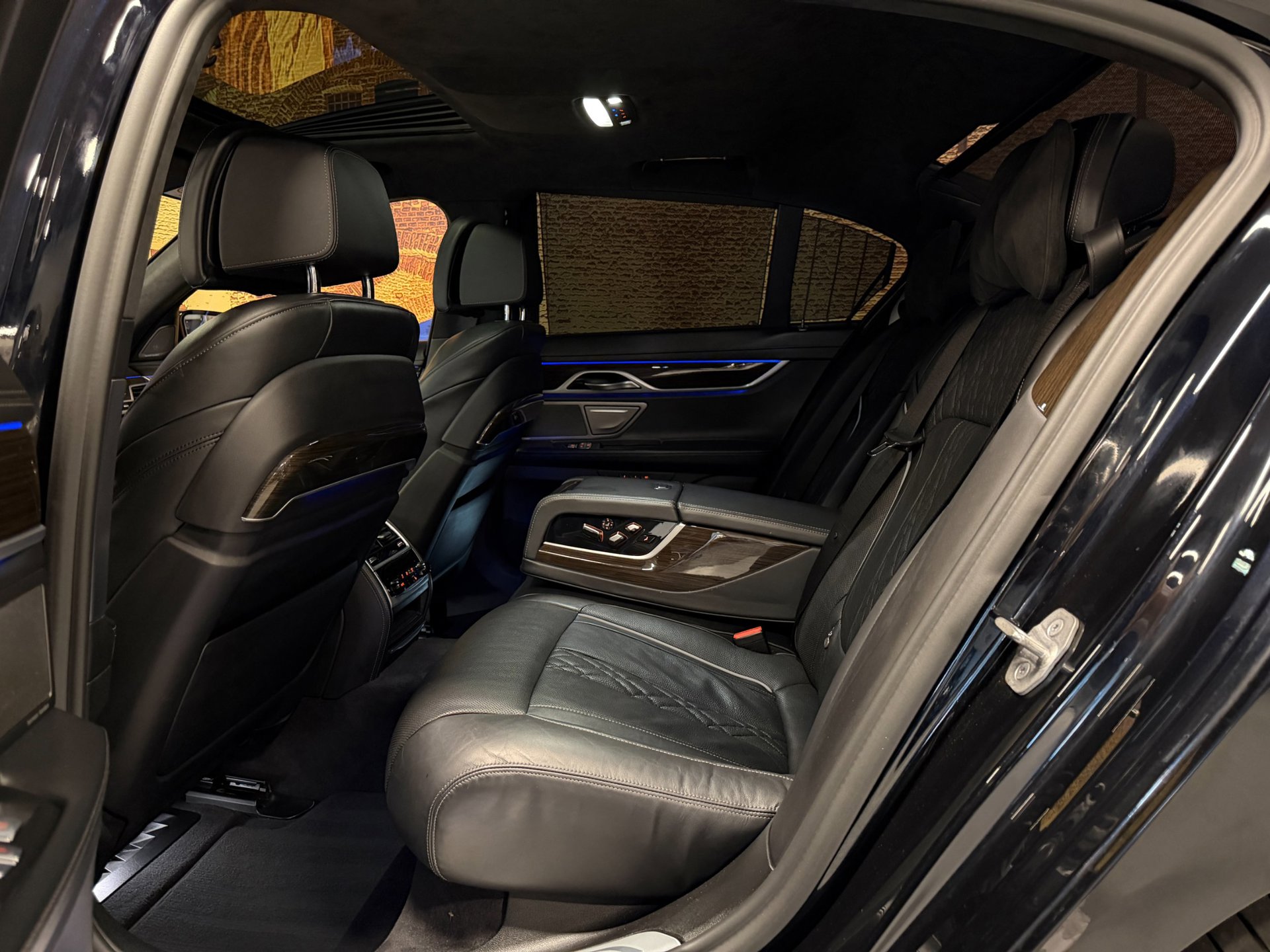 Foto van BMW 745e