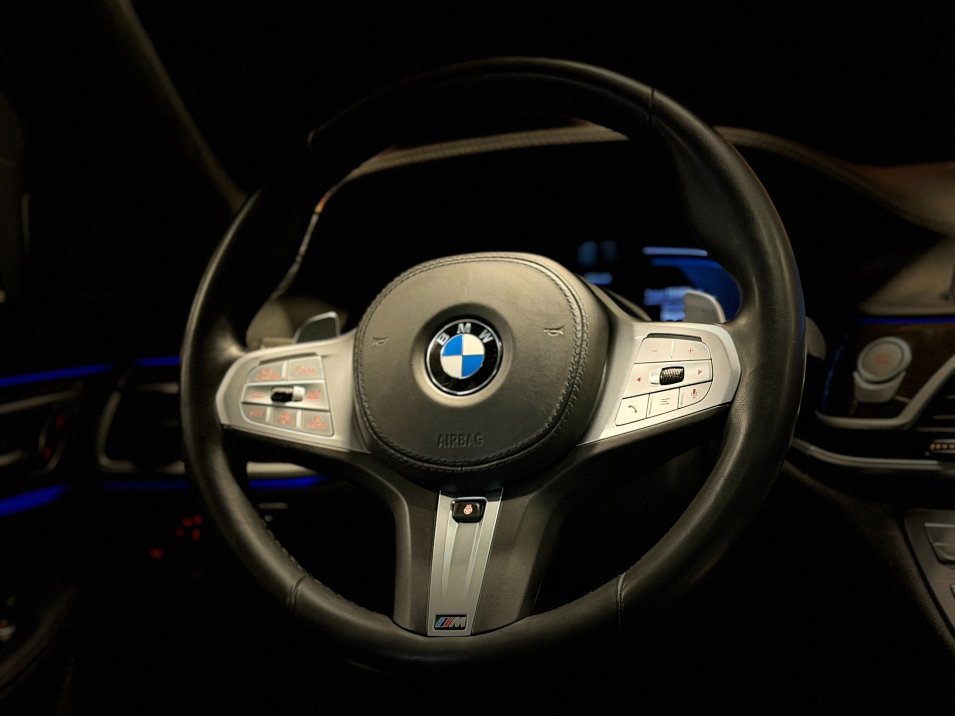Foto van BMW 745e