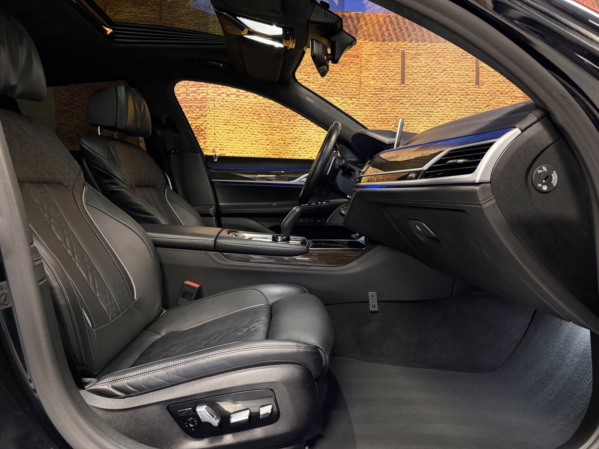 Foto van BMW 745e