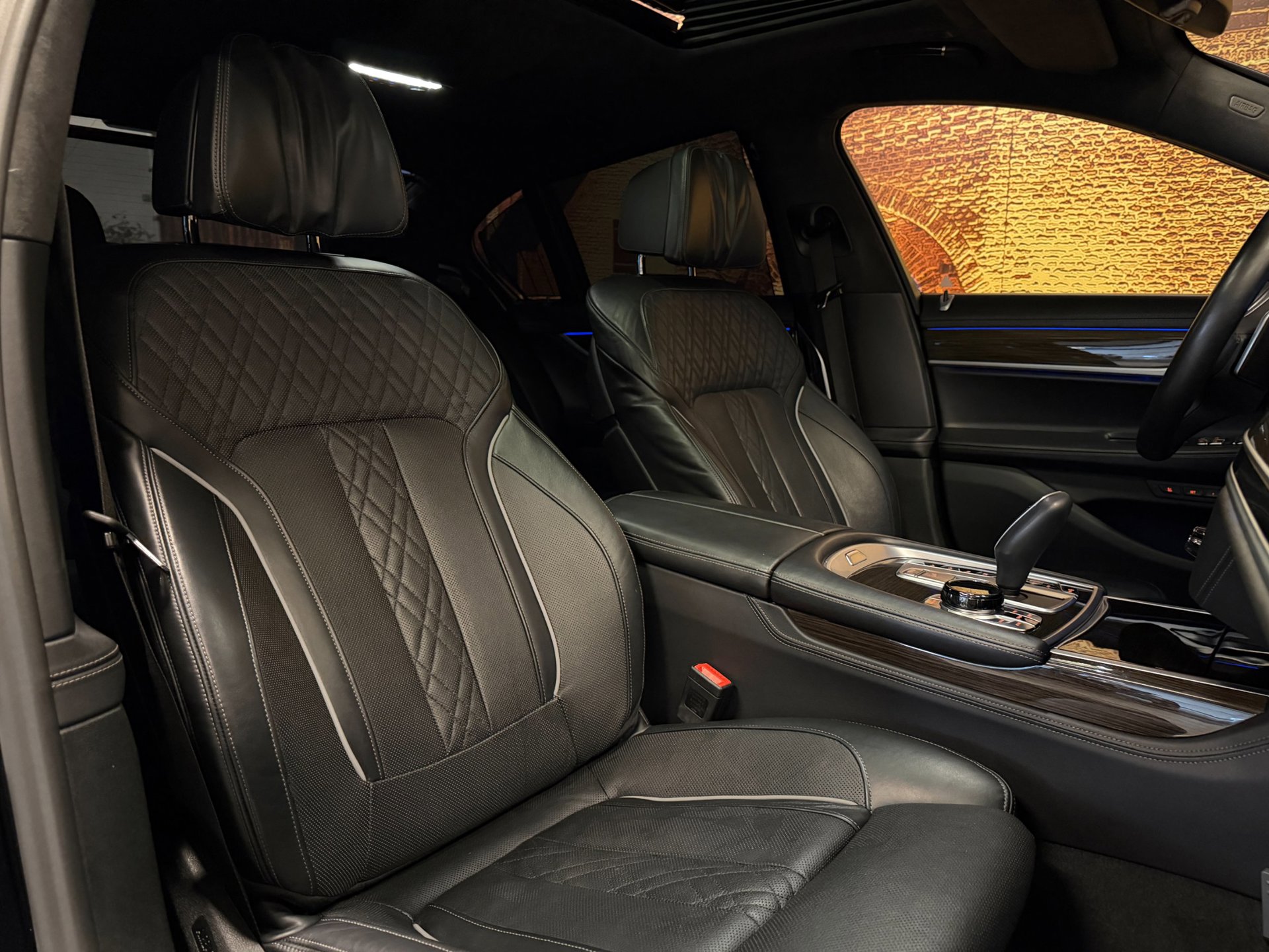 Foto van BMW 745e