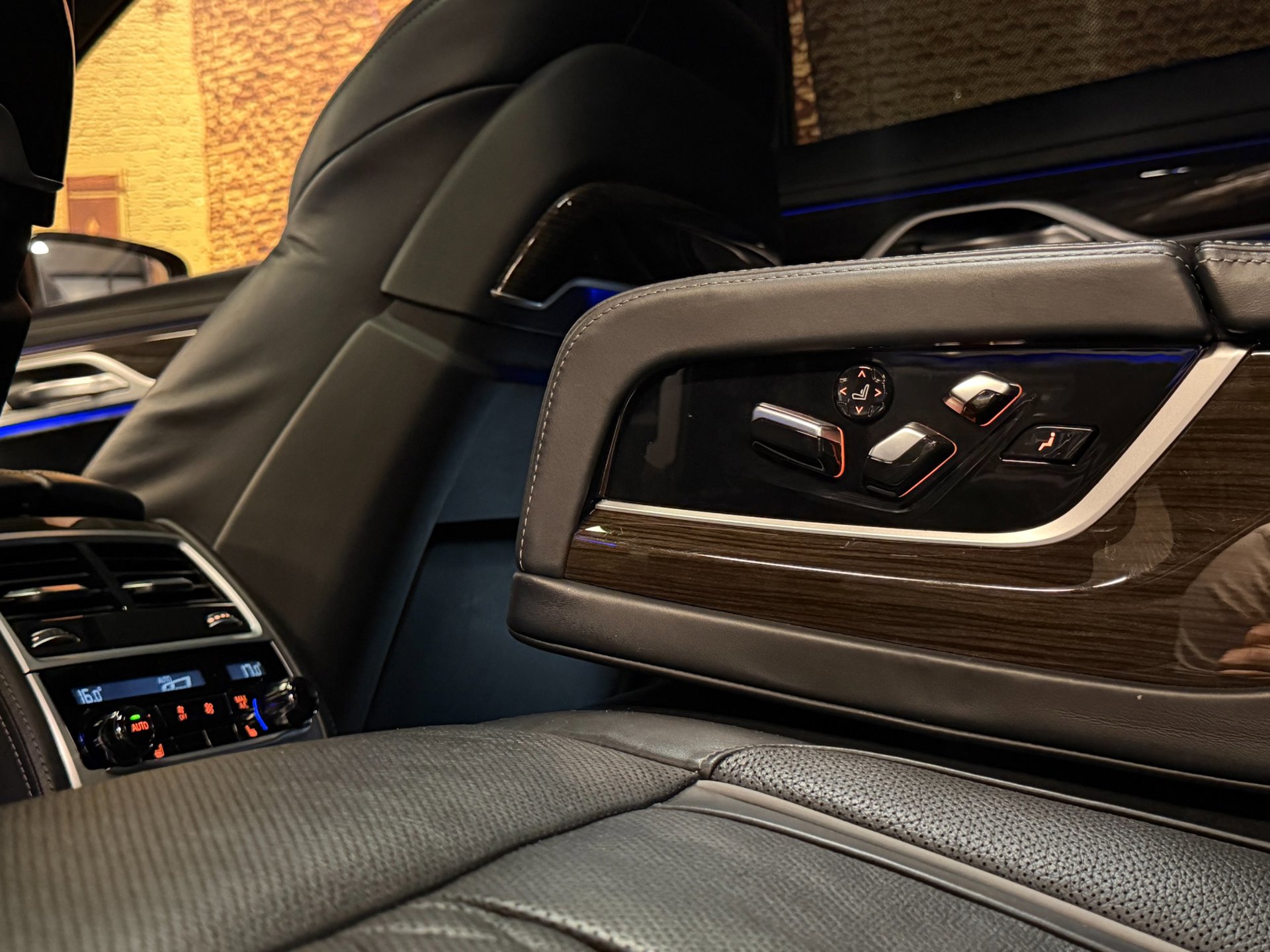 Foto van BMW 745e