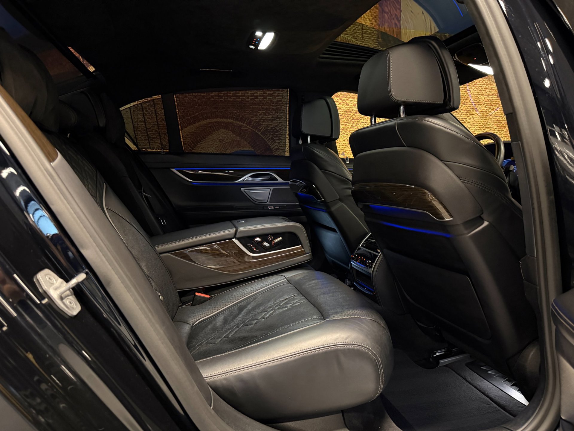 Foto van BMW 745e