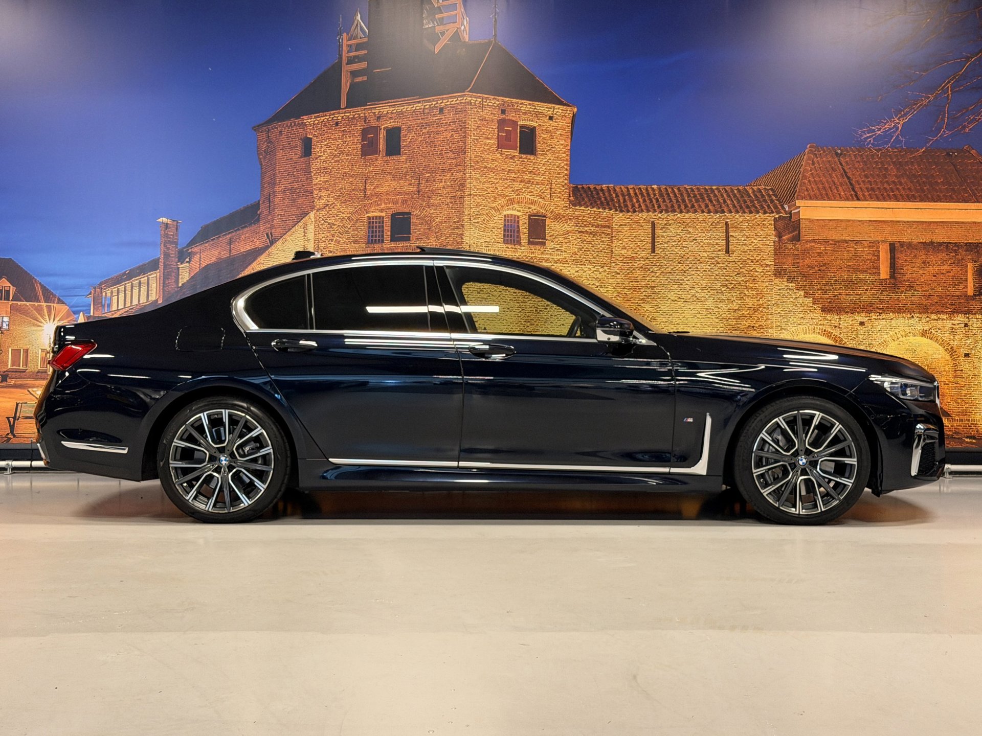 Foto van BMW 745e
