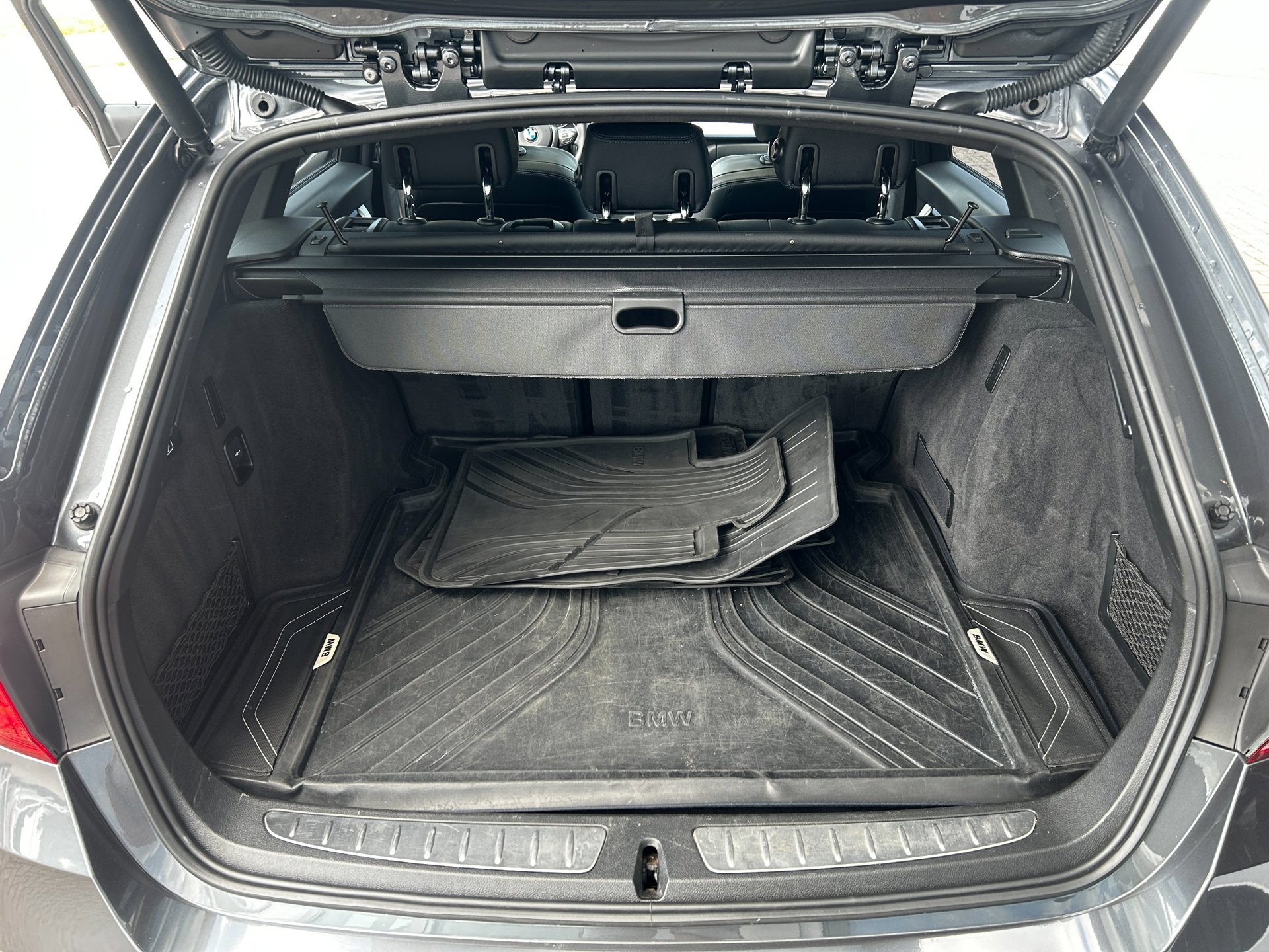 Foto van BMW 330i