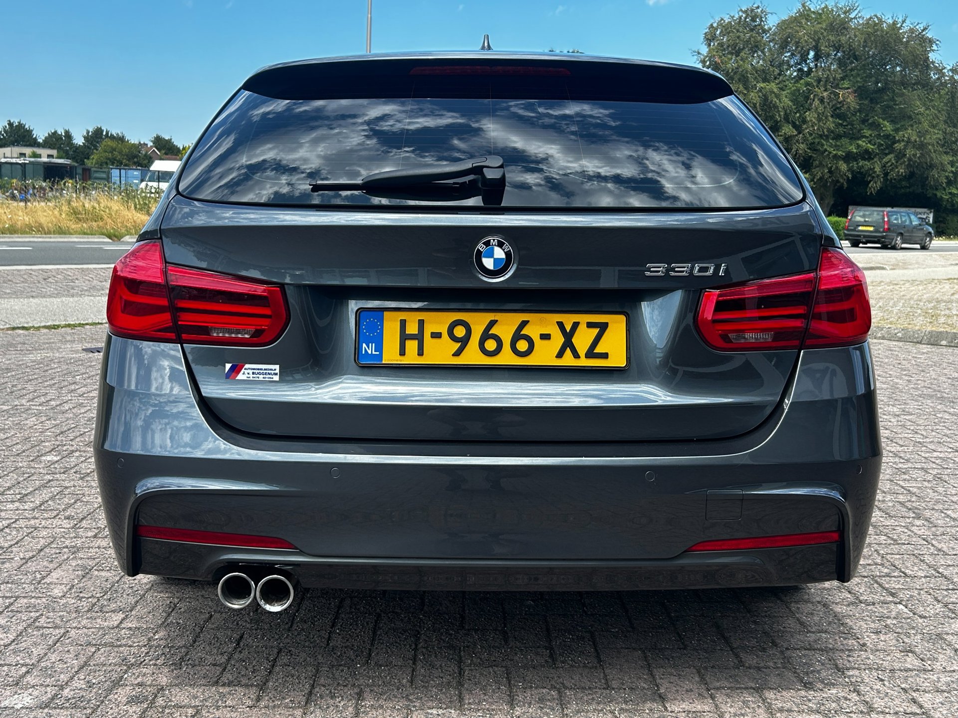 Foto van BMW 330i