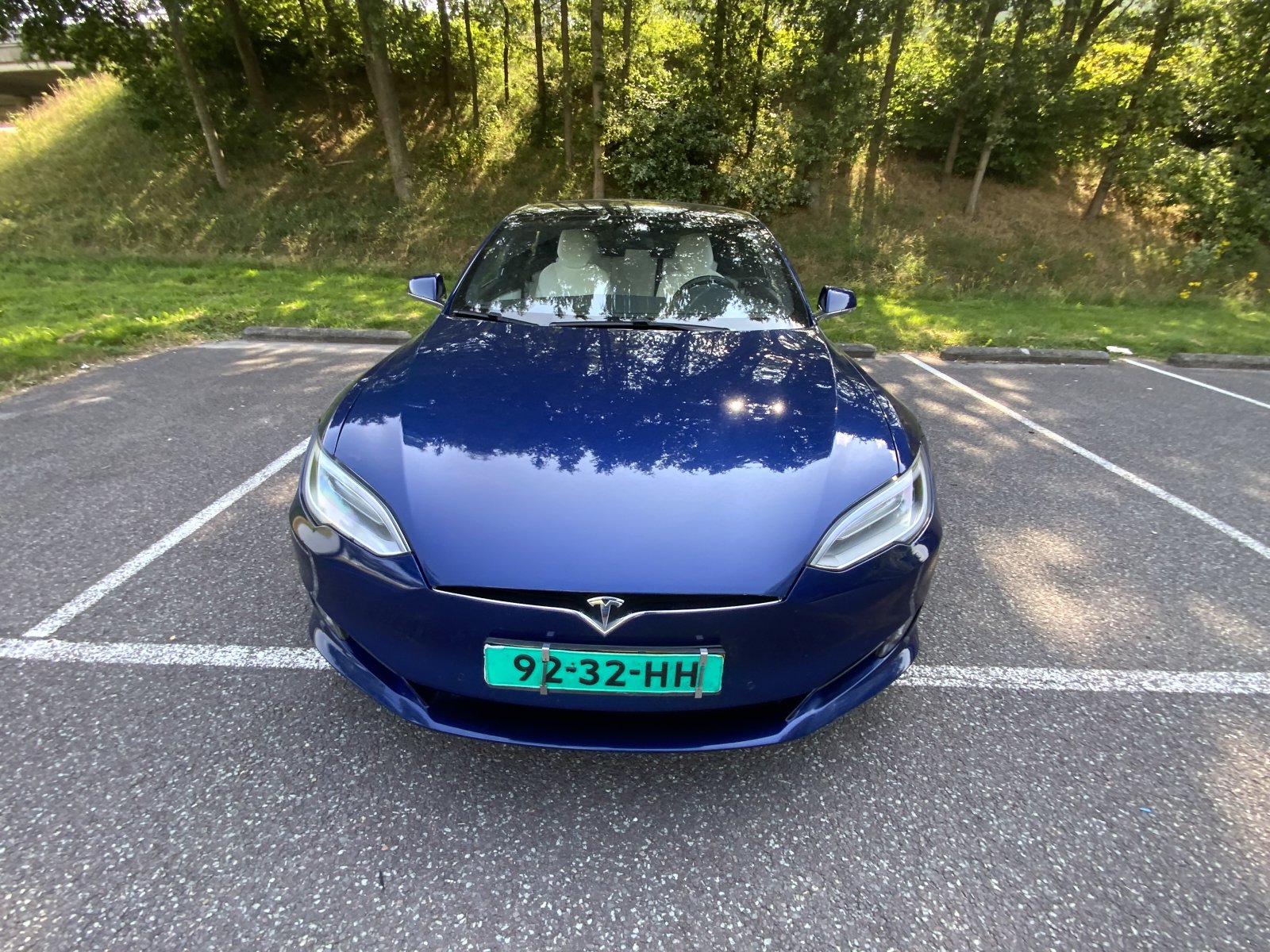 Inspectiefoto van Tesla Model S