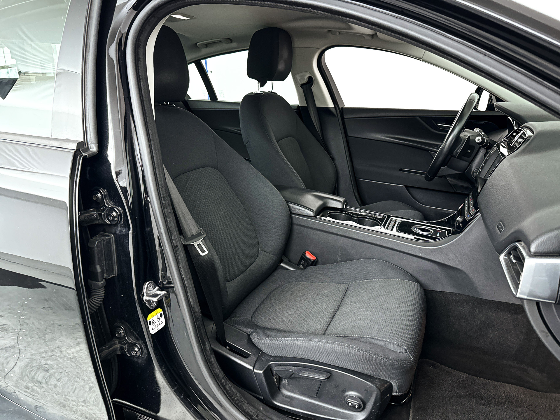 Foto van Jaguar Jaguar Xe