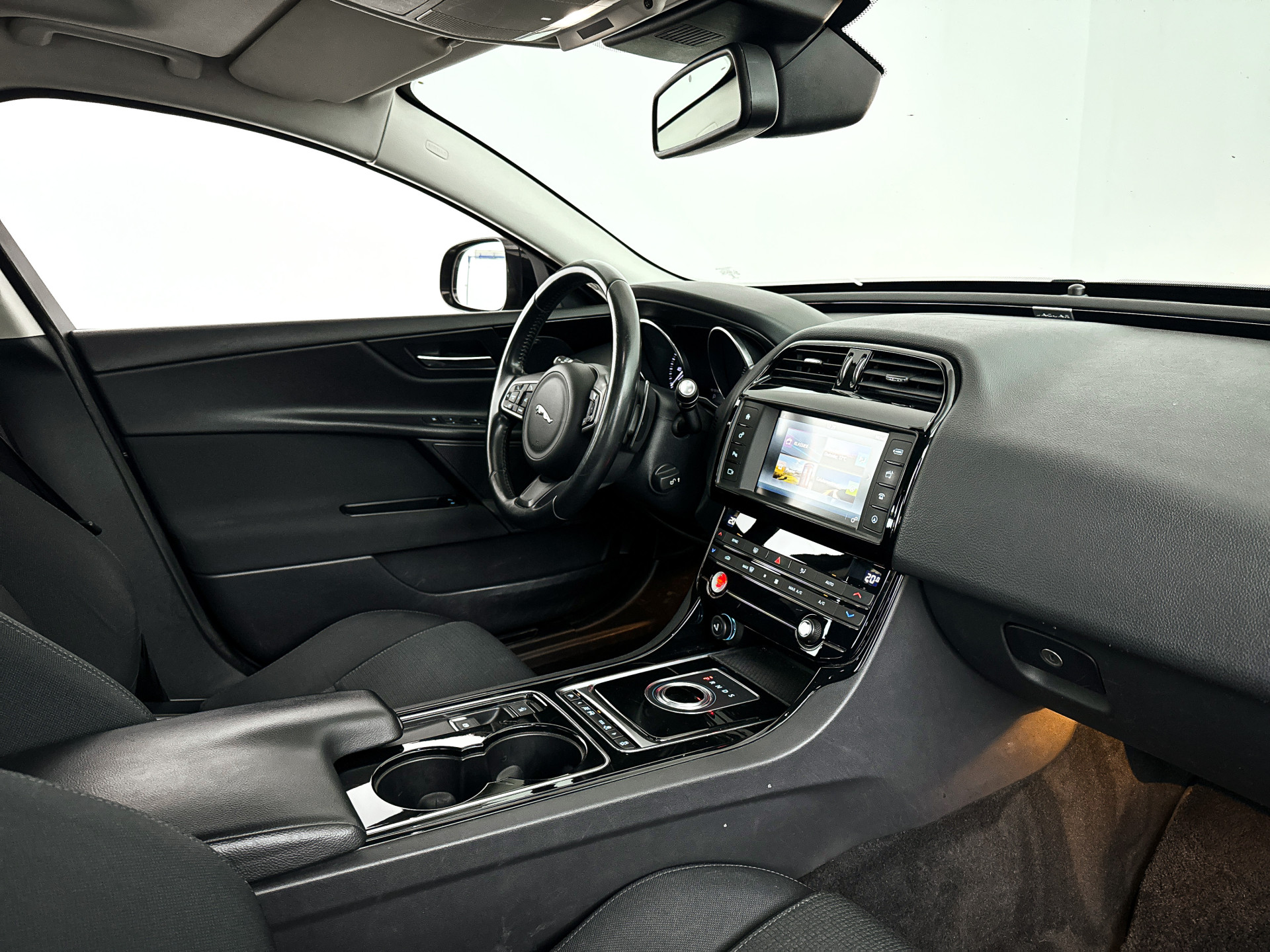 Foto van Jaguar Jaguar Xe