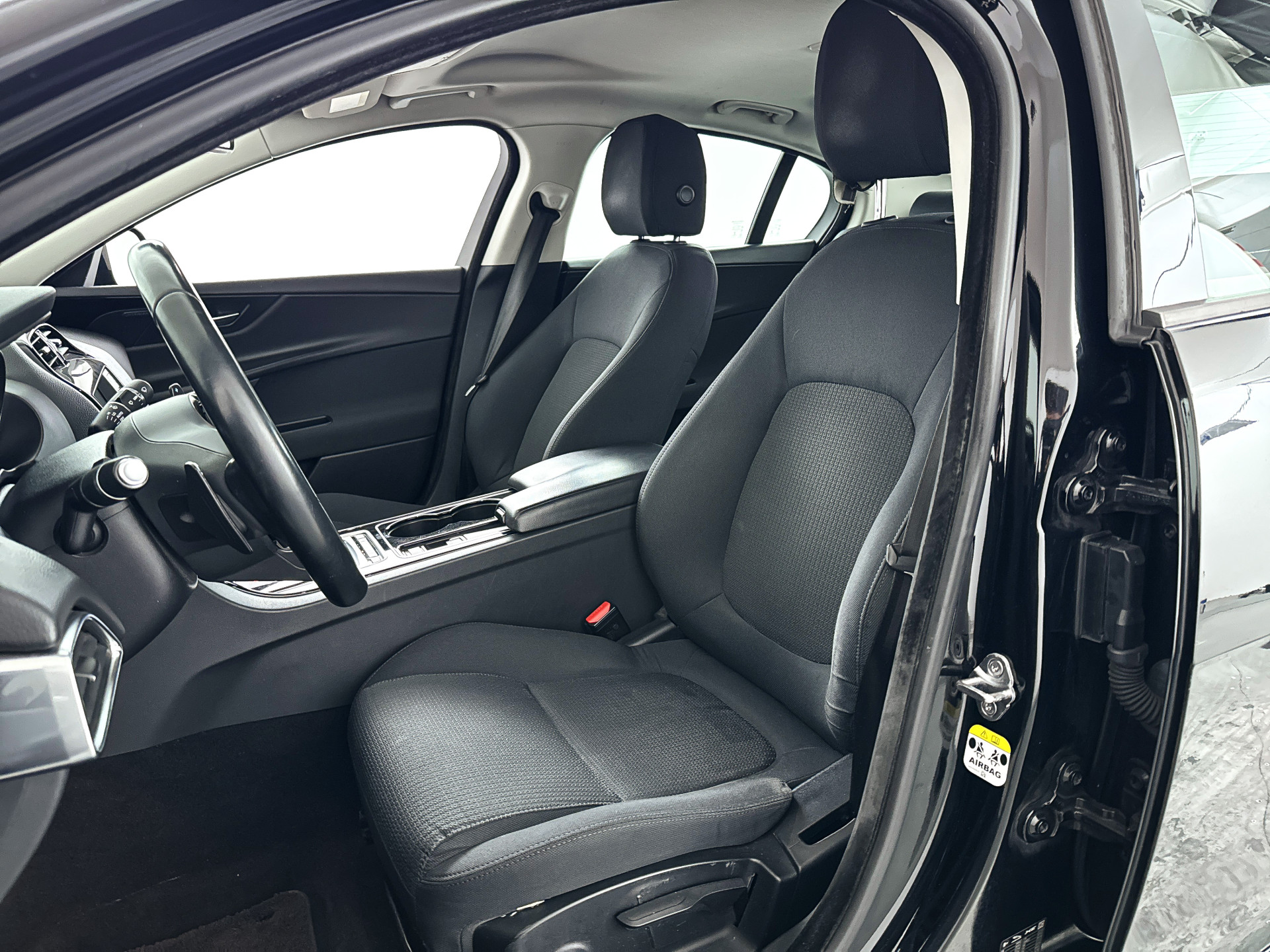 Foto van Jaguar Jaguar Xe