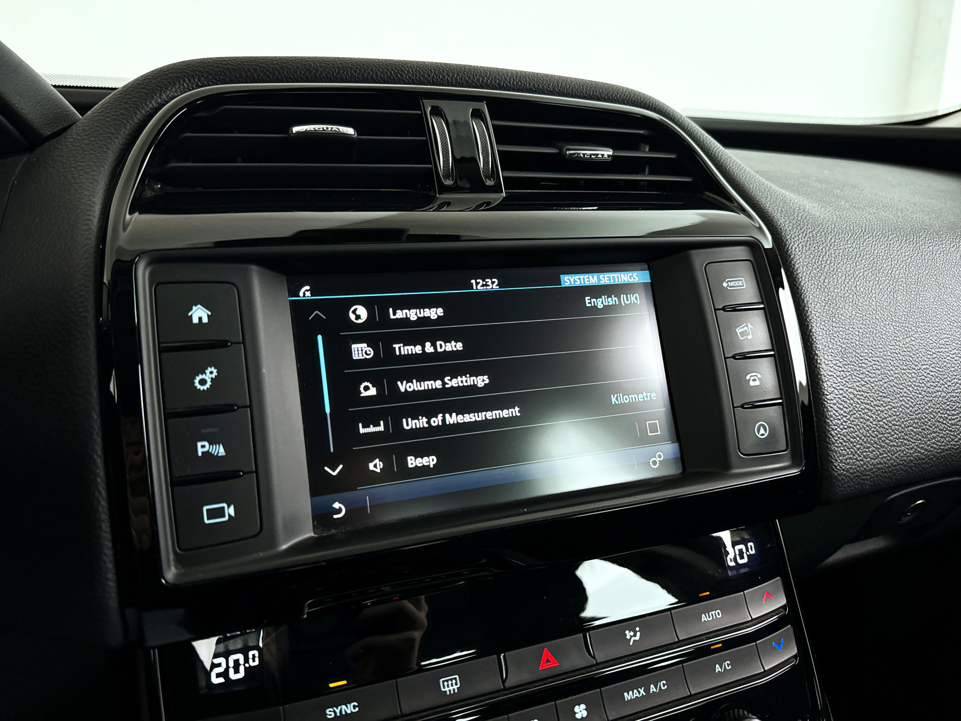 Foto van Jaguar Jaguar Xe