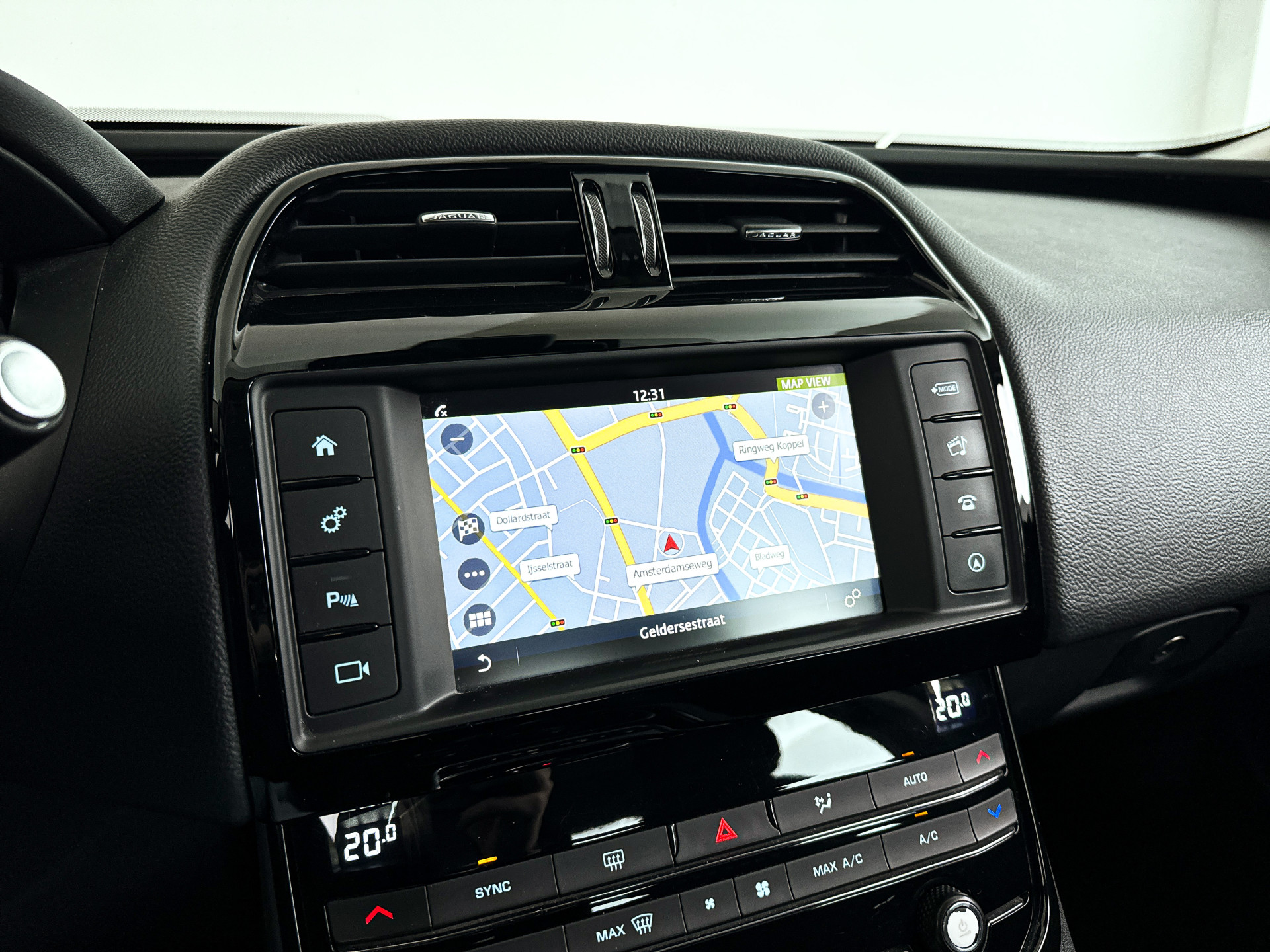 Foto van Jaguar Jaguar Xe