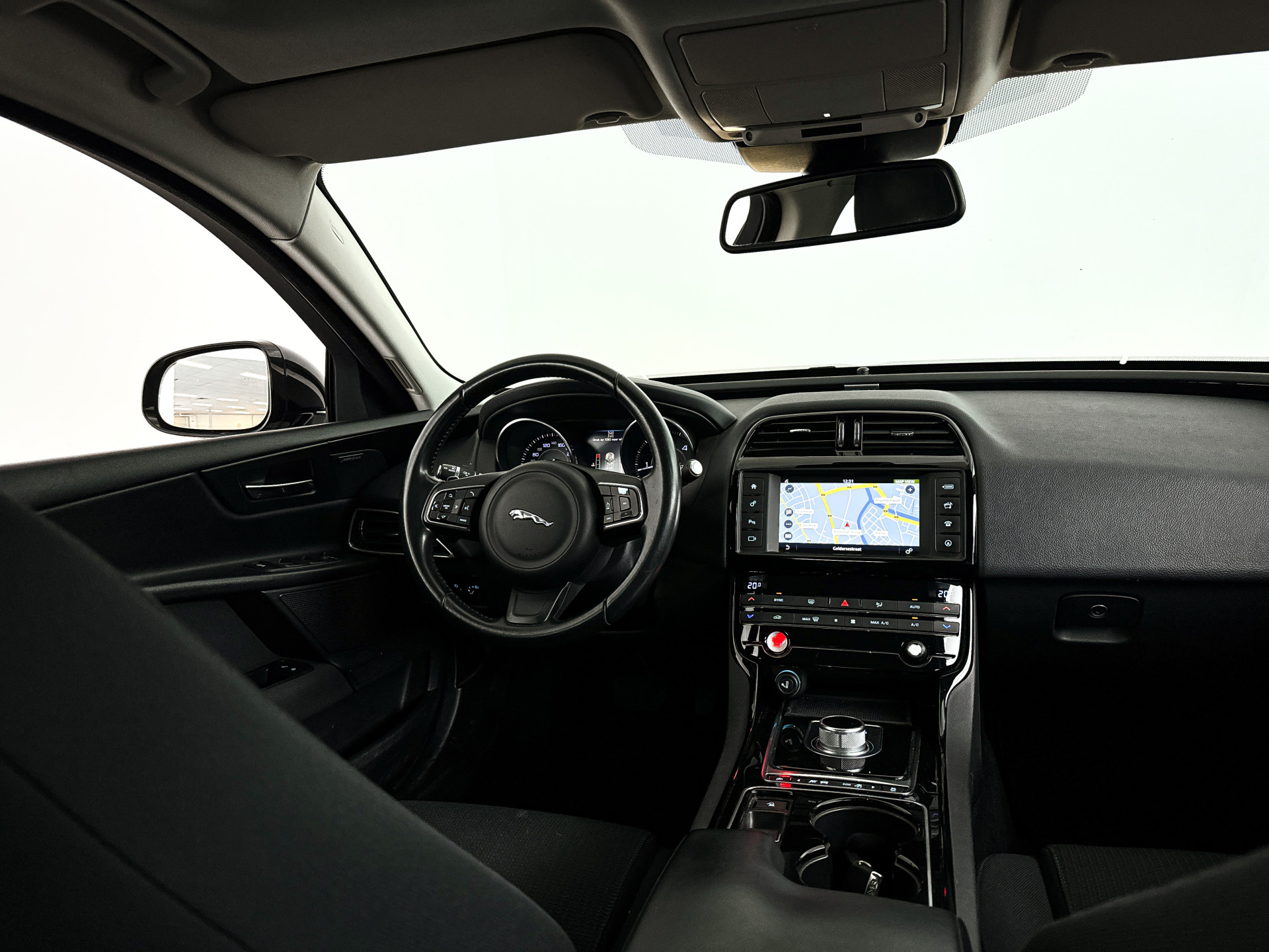 Foto van Jaguar Jaguar Xe