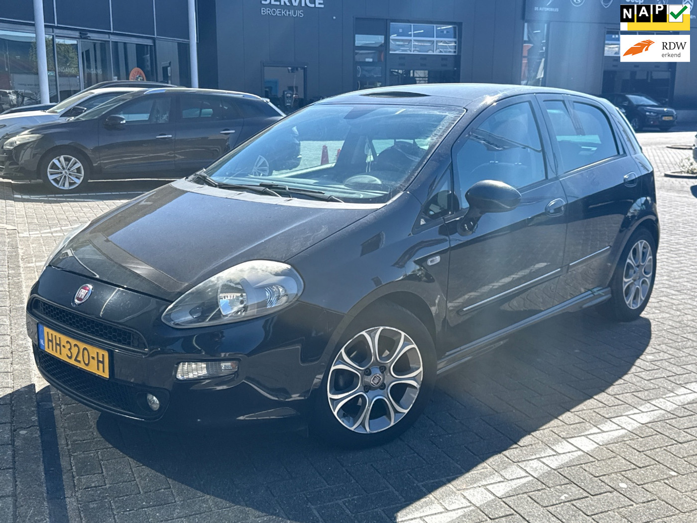 Fiat Fiat Punto 0.9 TwinAir Lounge 2015 - voorkant
