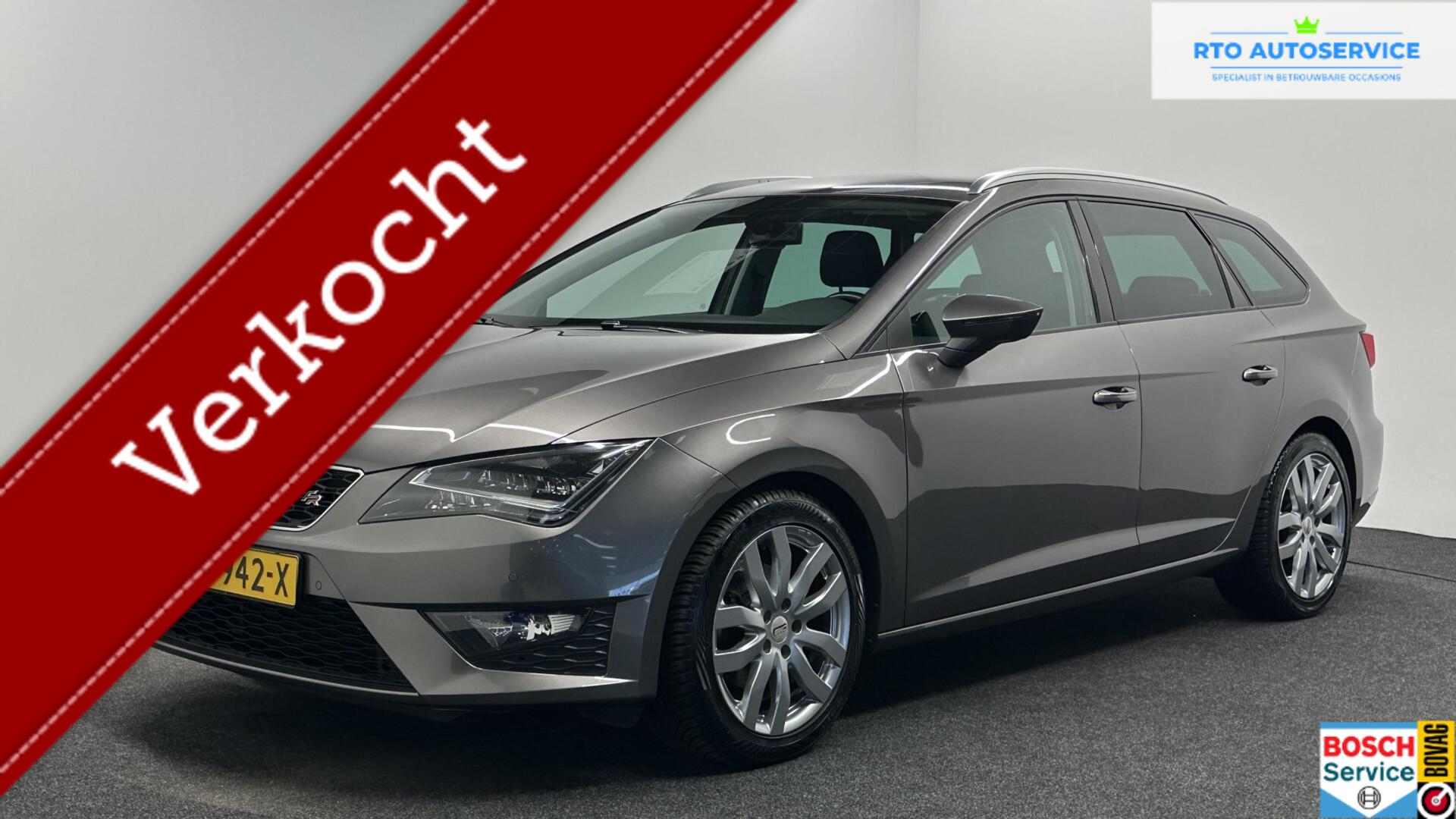 Seat Leon ST 1.4 EcoTSI FR Connect  TREKHAAK CAMERA CARPLAY NAVI CRUISE LM. 2015 - voorkant